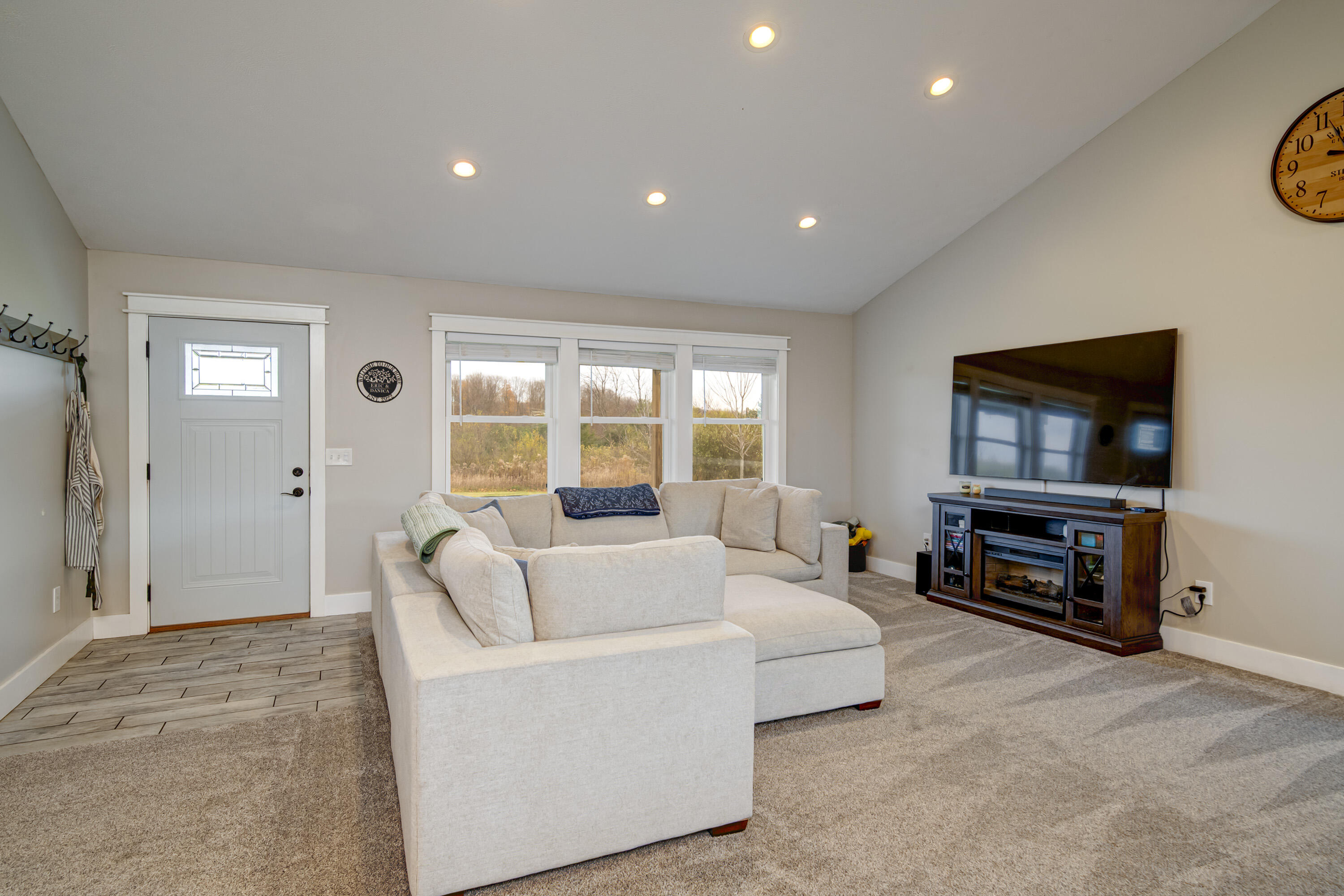 6830 Lost Resort Drive Property Photo 17