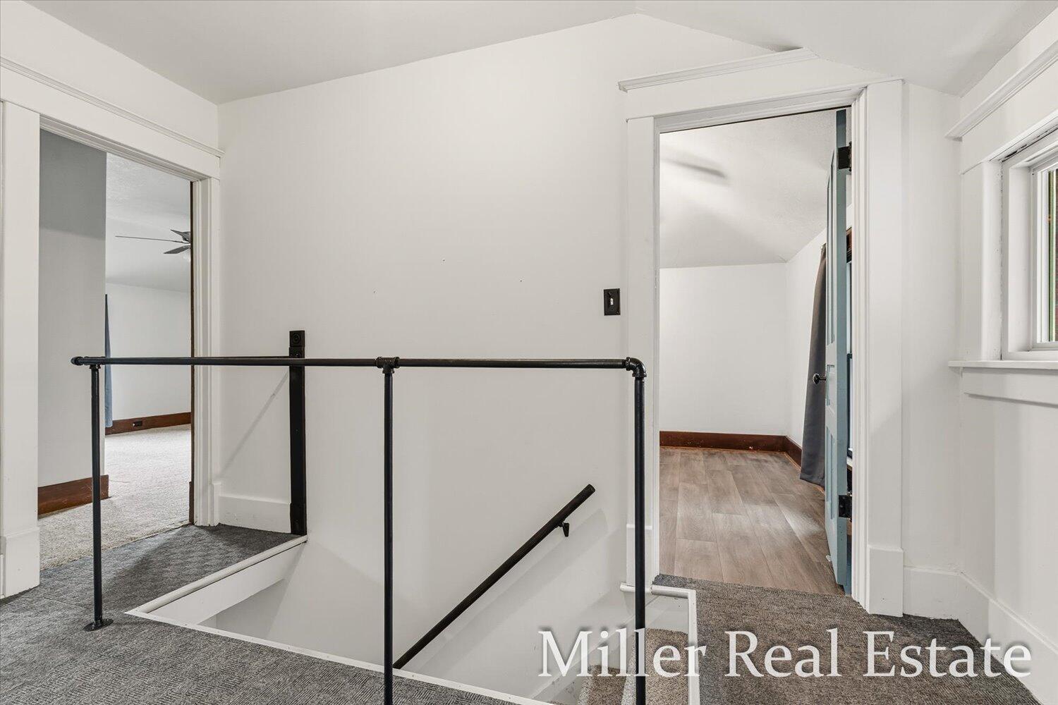 303 E Colfax Street Property Photo 15