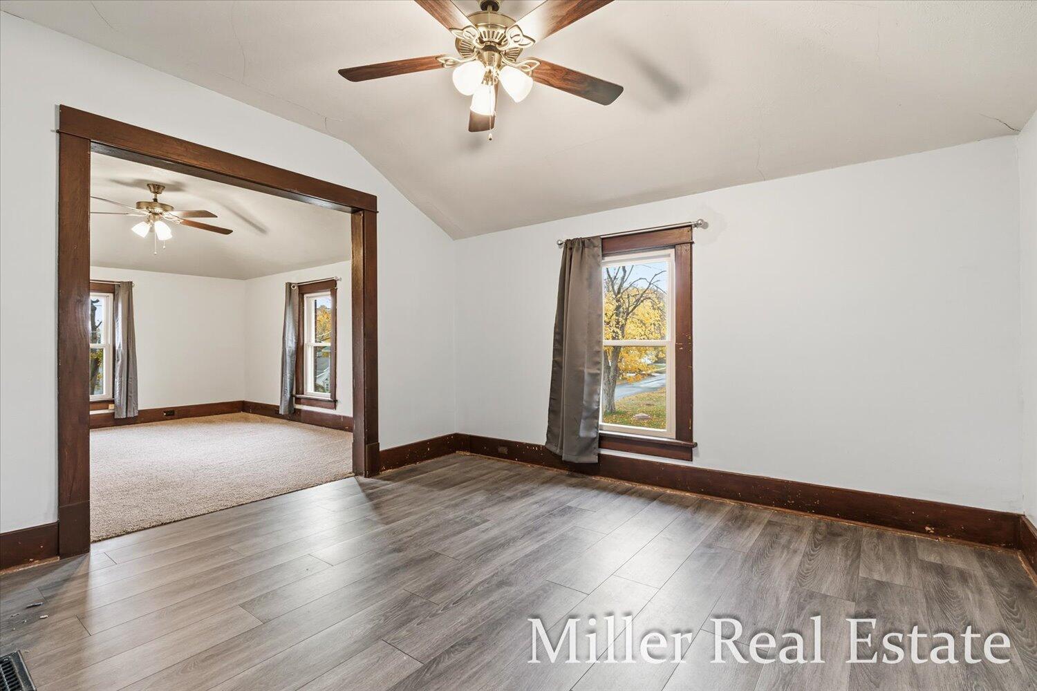 303 E Colfax Street Property Photo 16