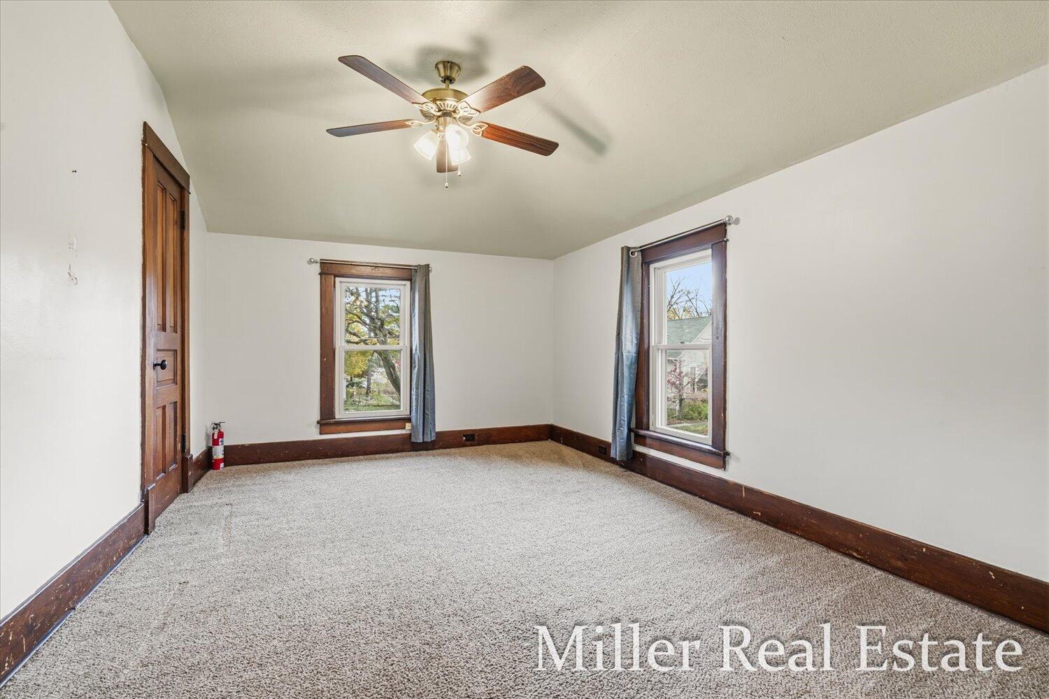 303 E Colfax Street Property Photo 17