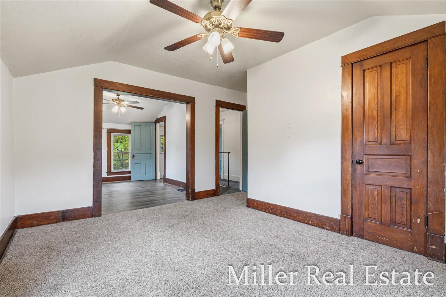 303 E Colfax Street Property Photo 18