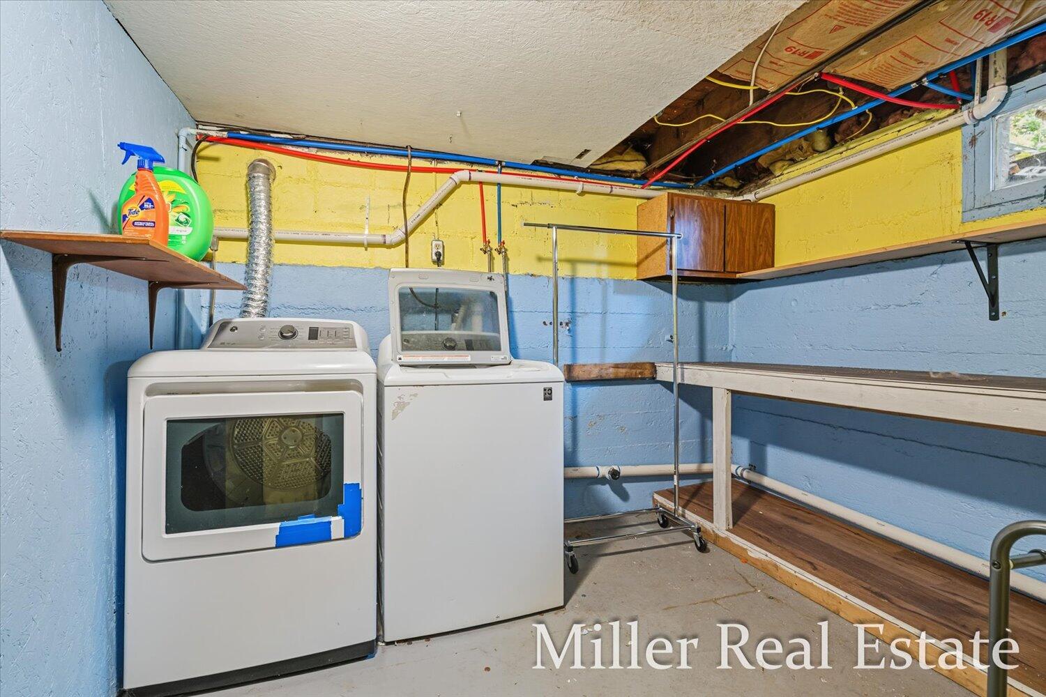 303 E Colfax Street Property Photo 21