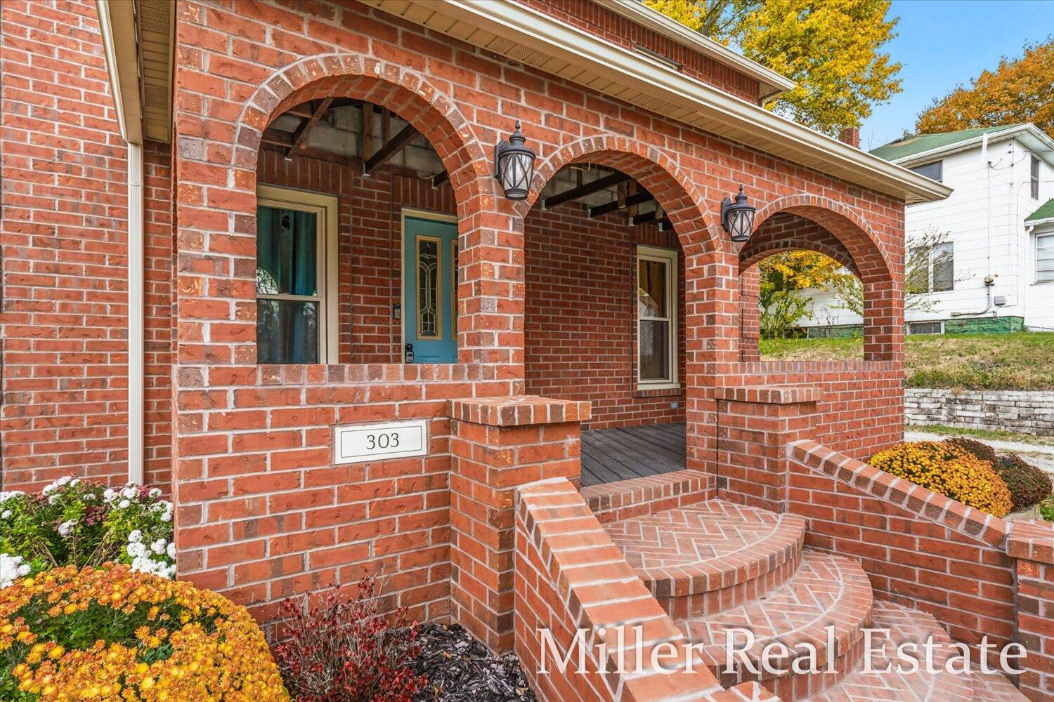 303 E Colfax Street Property Photo 26