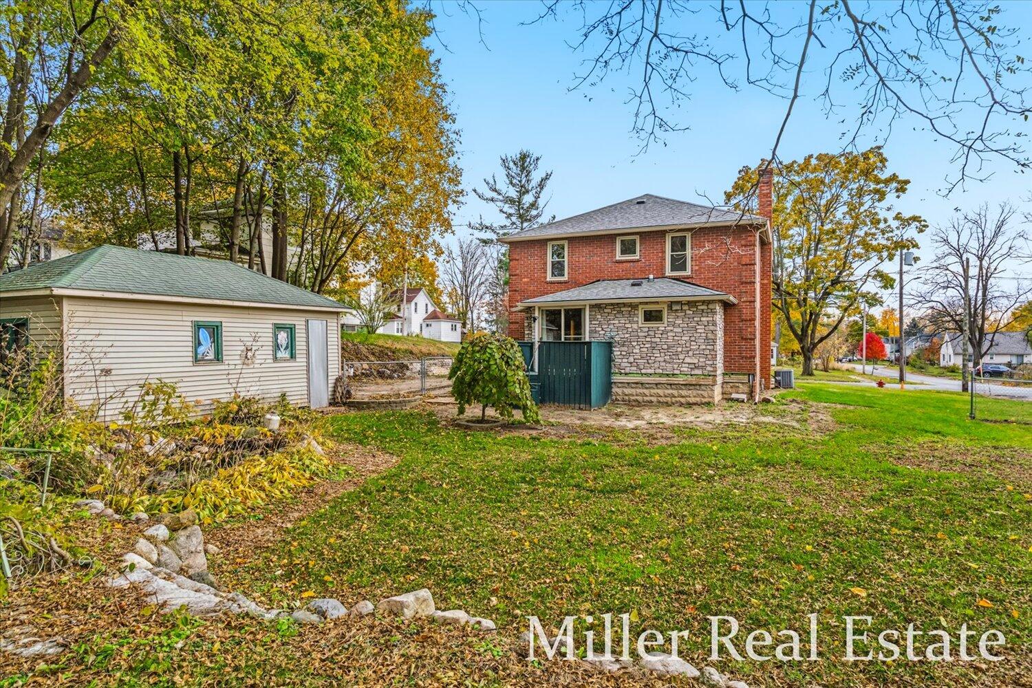 303 E Colfax Street Property Photo 31