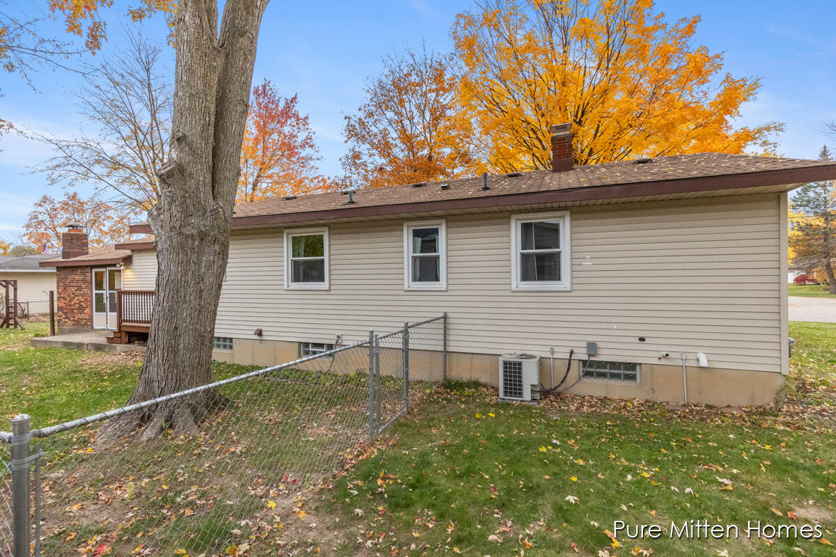 591 Fairway Drive Nw Property Photo 19