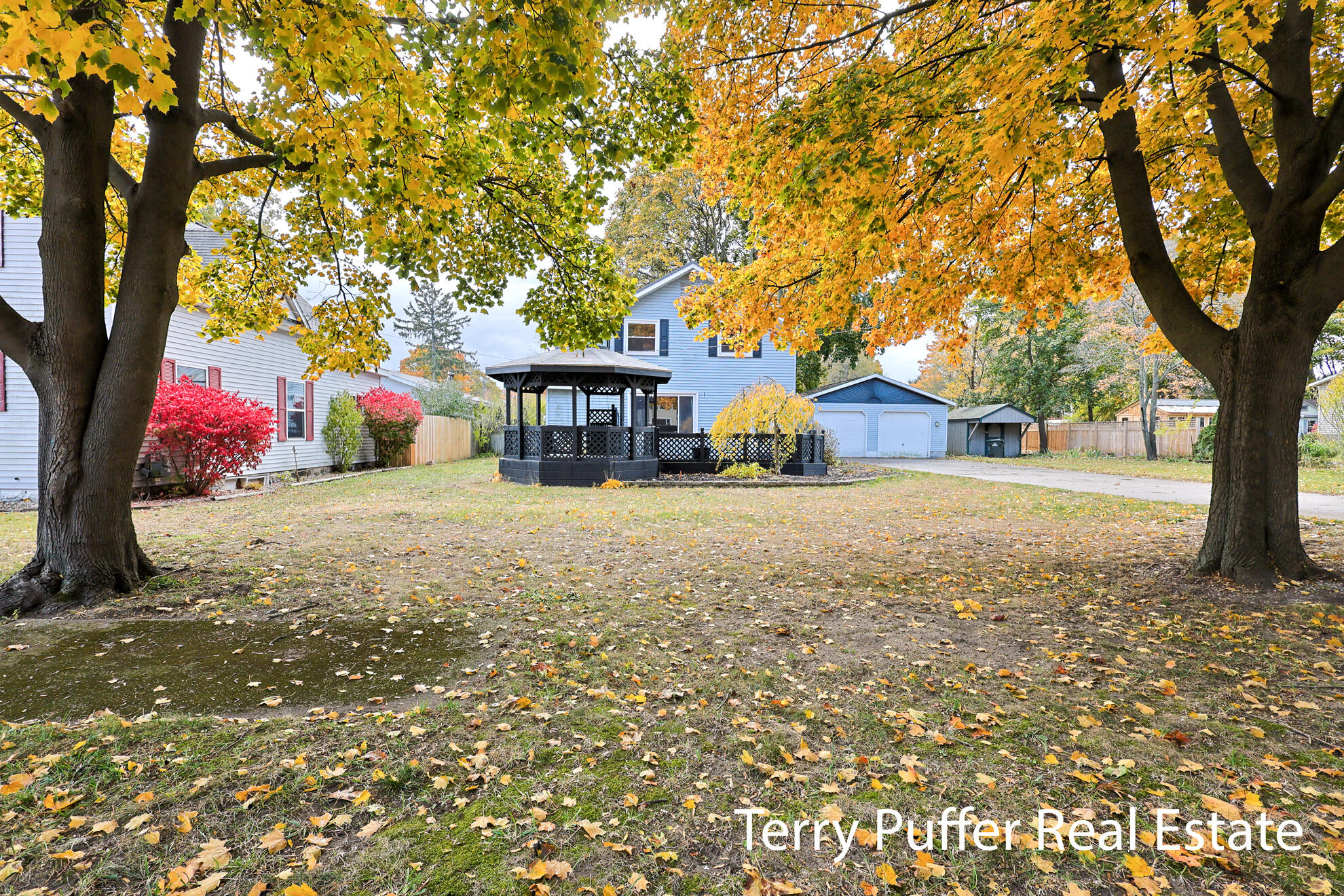 2569 Harding Avenue Property Photo 26