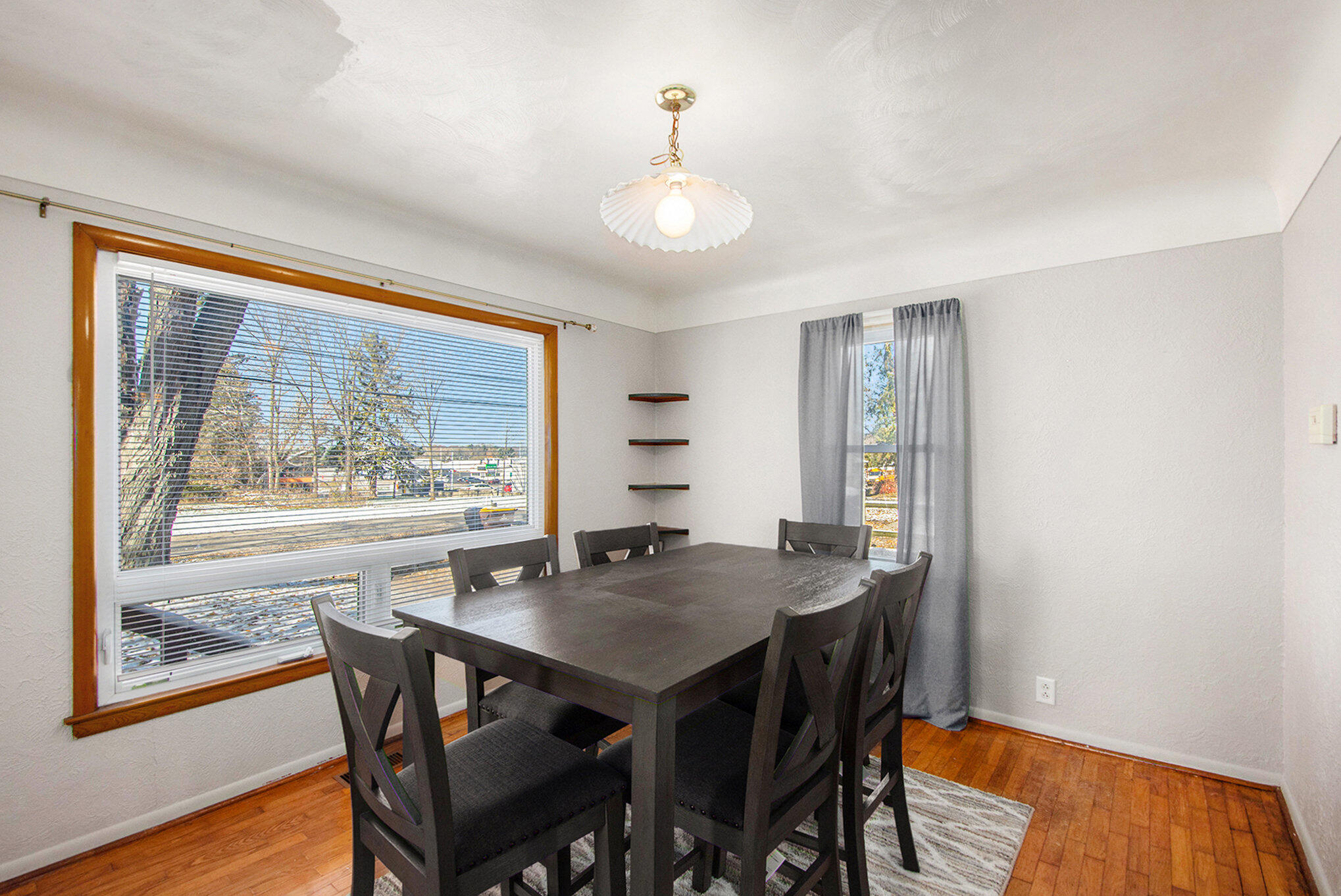 111 S Sherman Street Property Photo 3