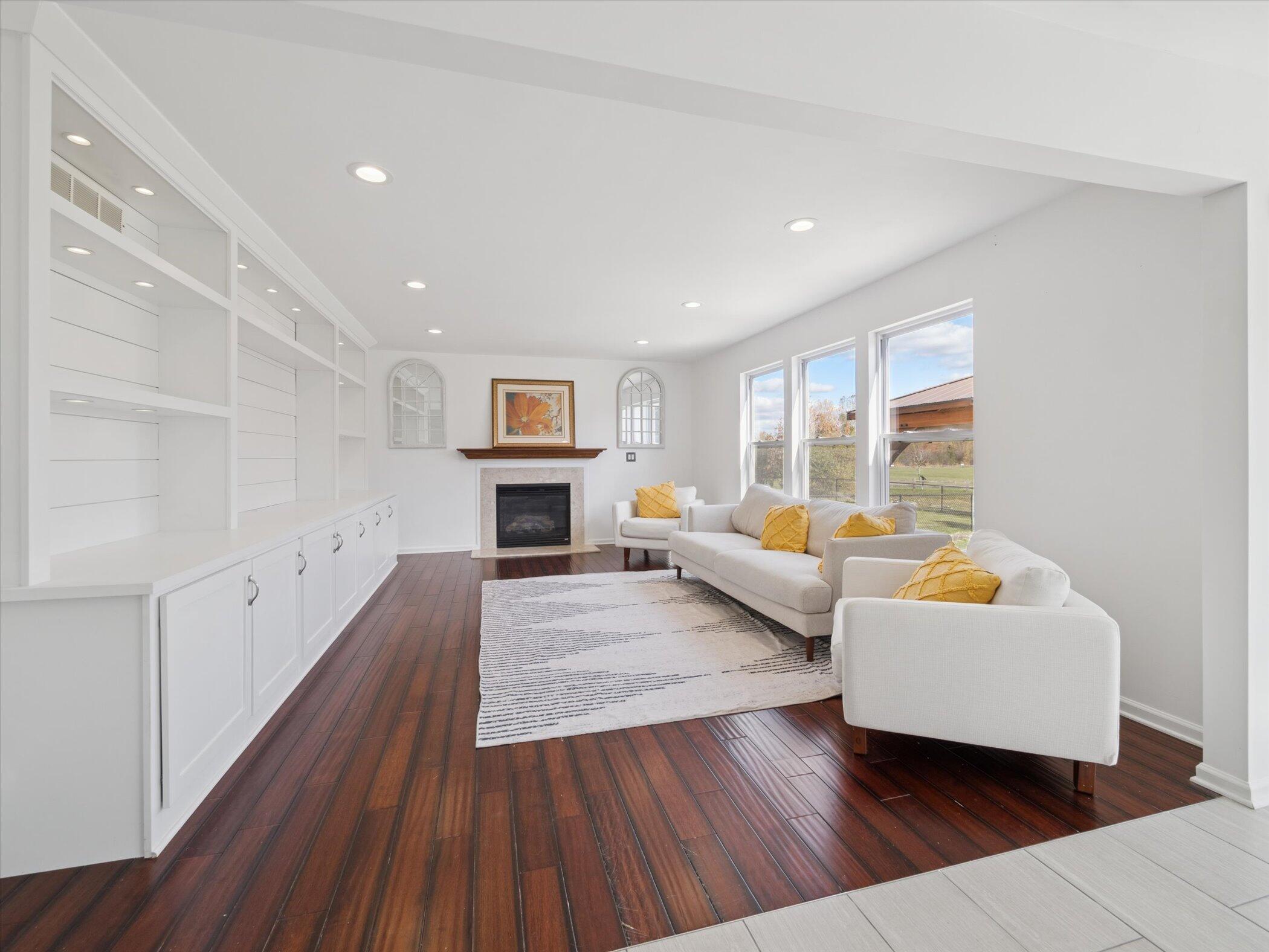 8280 S Warwick Court Property Photo 9