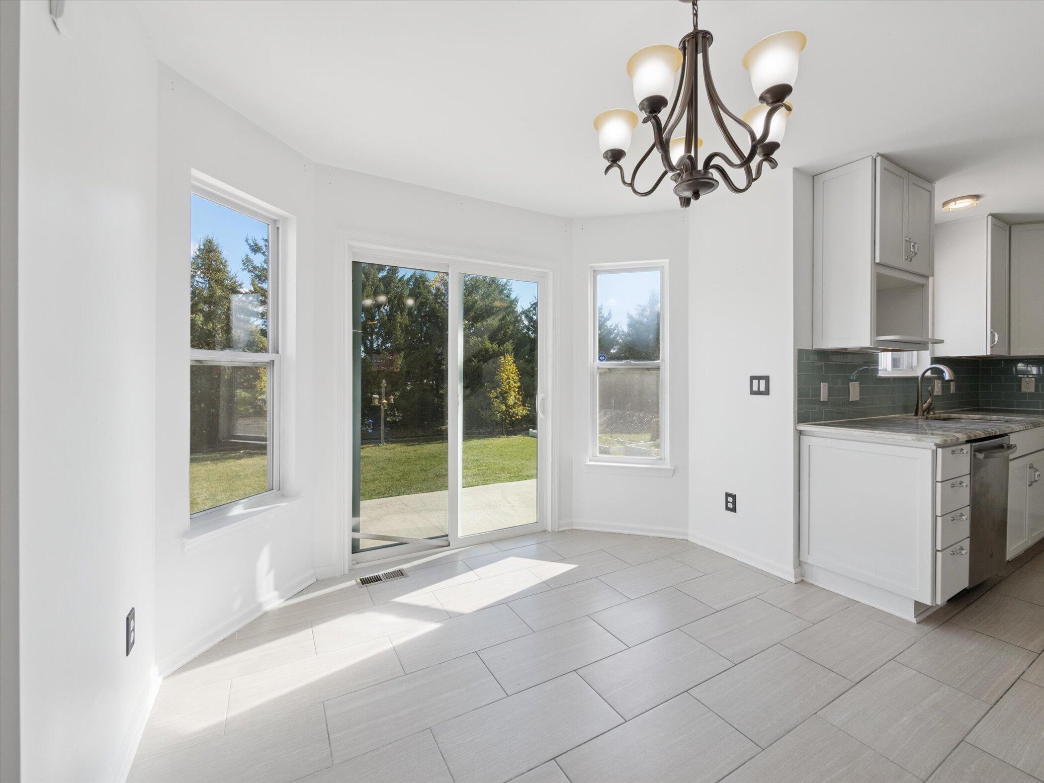 8280 S Warwick Court Property Photo 21