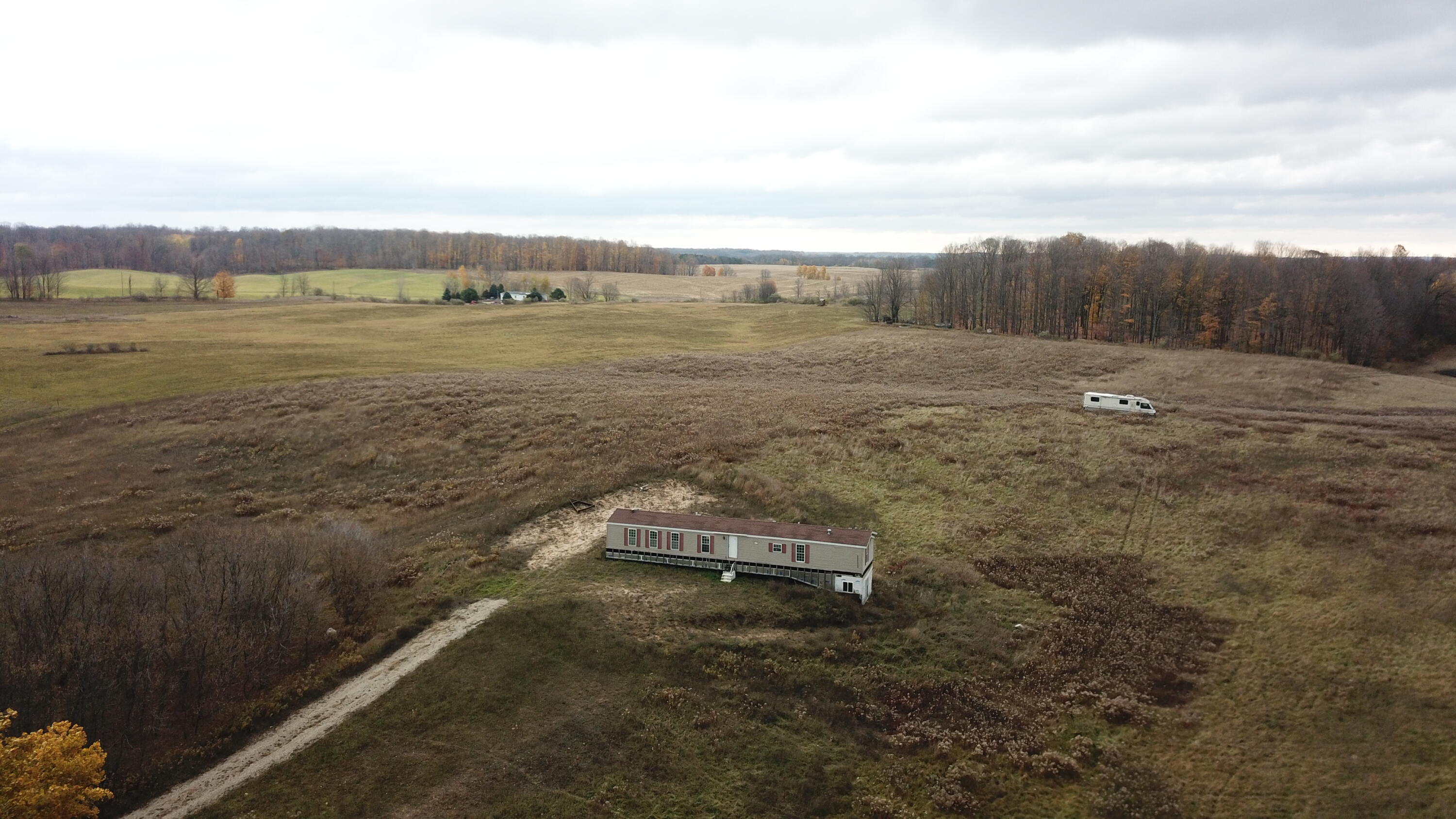 14220 N Beech Avenue Property Photo 1