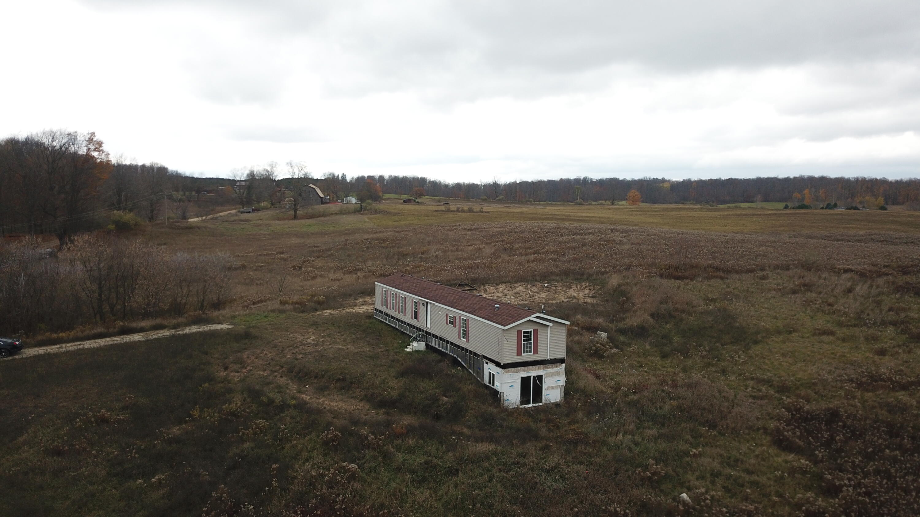 14220 N Beech Avenue Property Photo 4