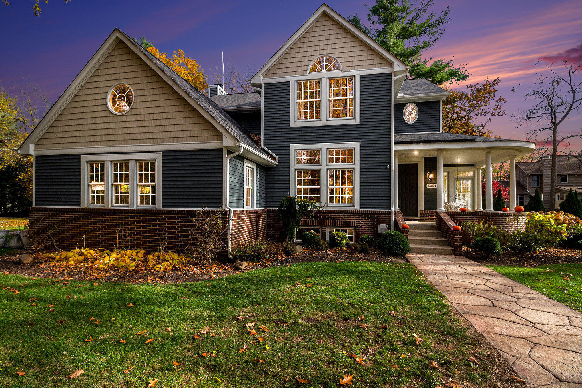 5054 Willow Grove Lane Property Photo 5