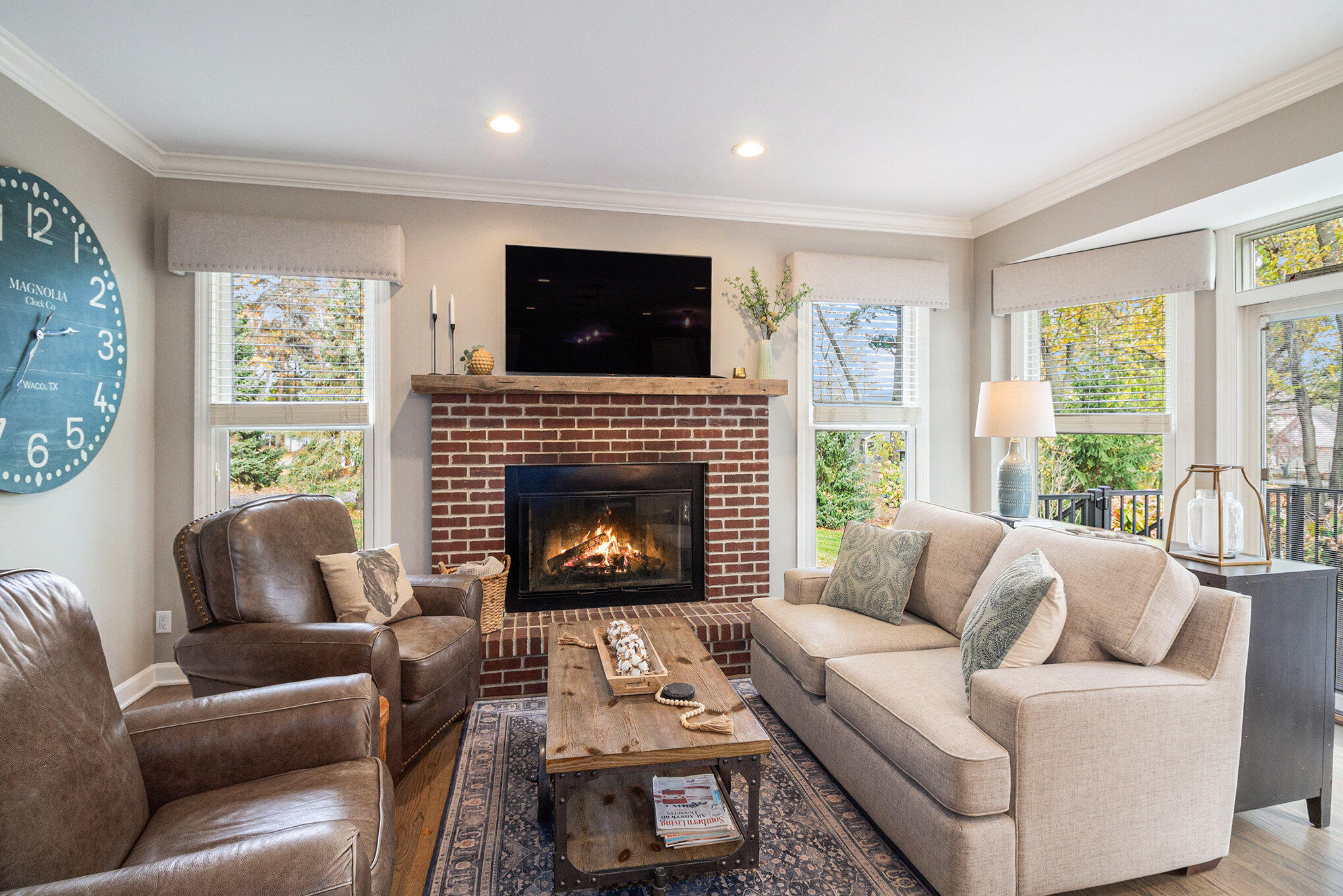 5054 Willow Grove Lane Property Photo 6