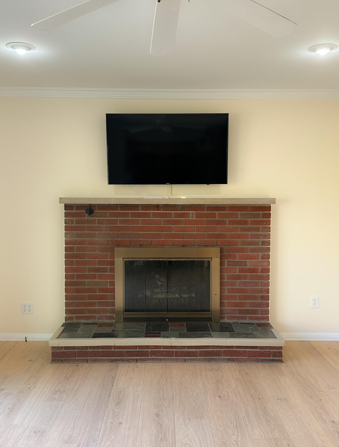 32950 Perth Street Property Photo 7