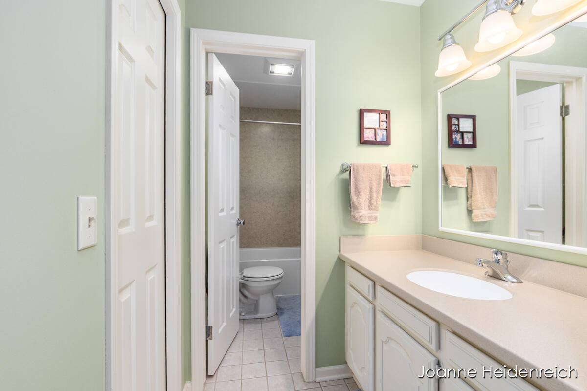 2526 Birchcrest Drive Se Property Photo 27