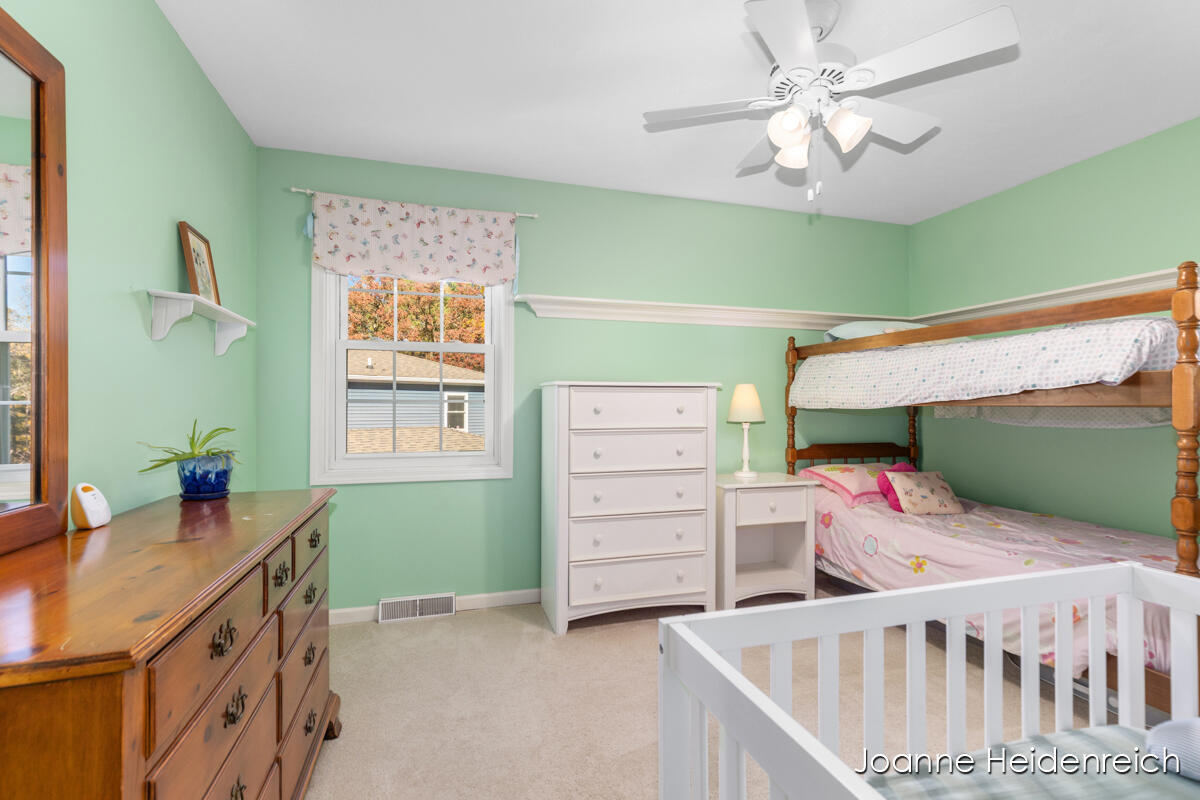 2526 Birchcrest Drive Se Property Photo 30