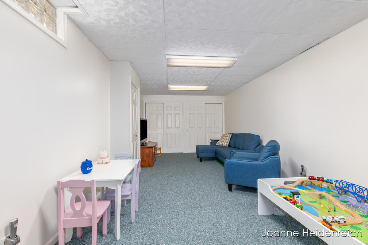 2526 Birchcrest Drive Se Property Photo 34