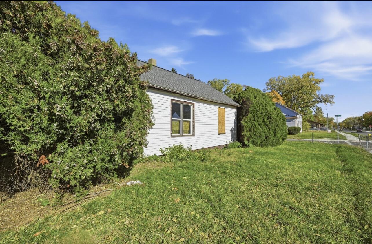 1096 Pearl Street Property Photo 11