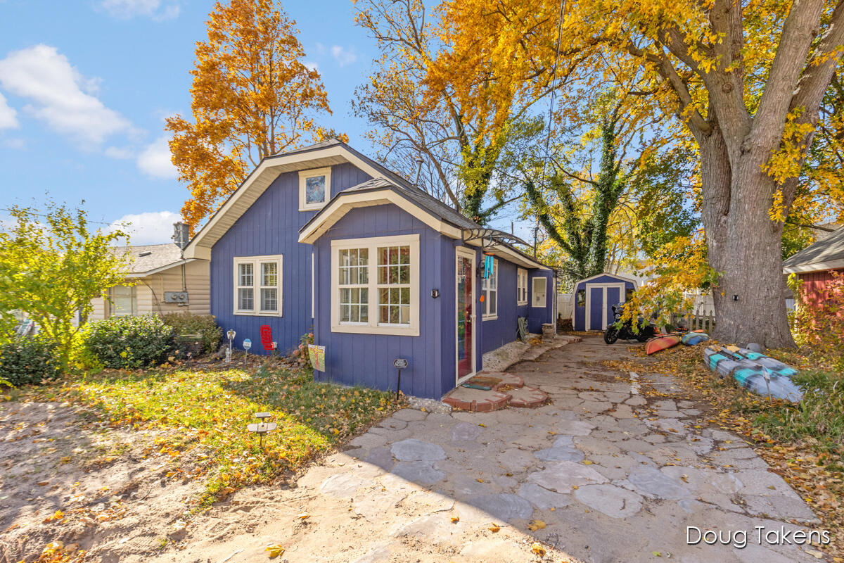 209 Rex Avenue Property Photo 2