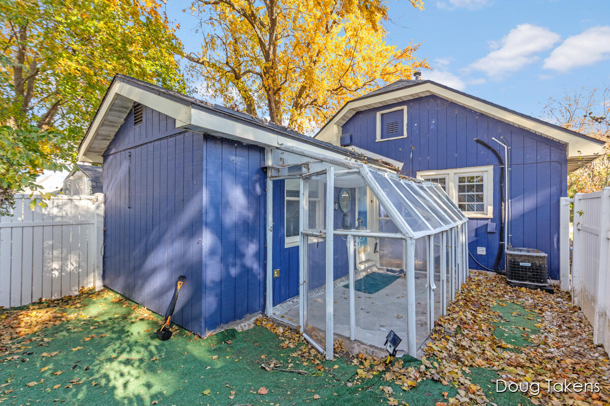 209 Rex Avenue Property Photo 4