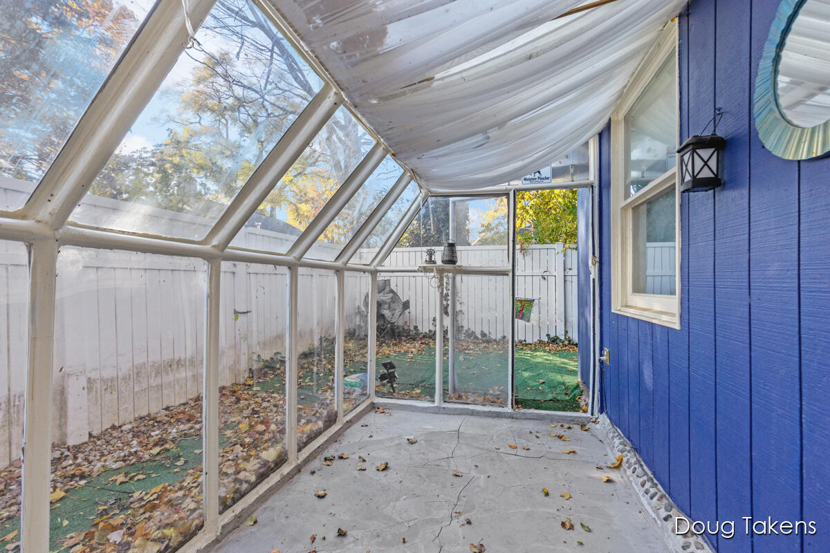 209 Rex Avenue Property Photo 5