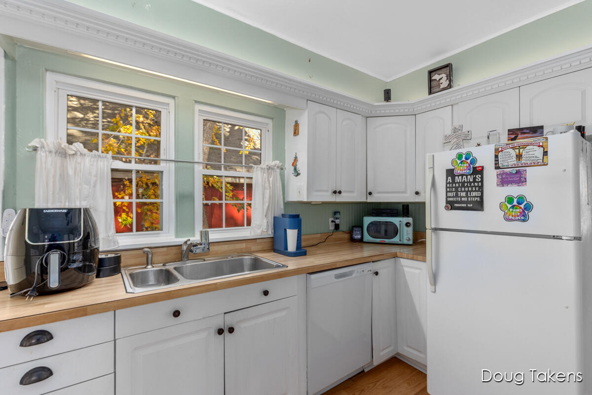 209 Rex Avenue Property Photo 12