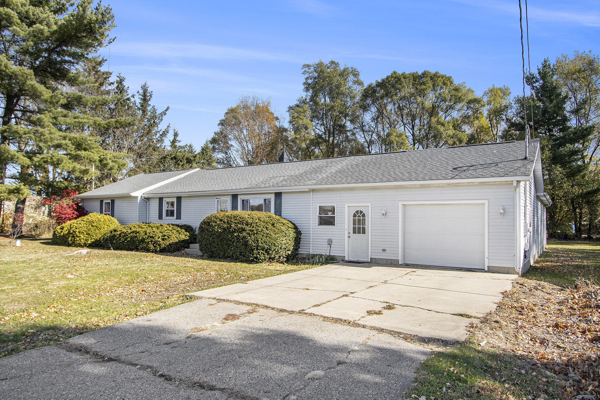 13976 20 Mile Road Property Photo 3