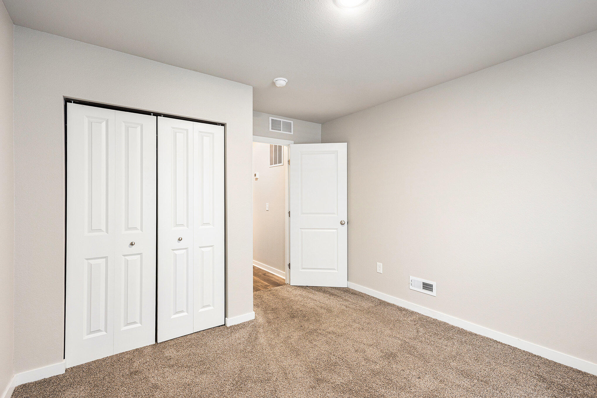 834 Winchester Street Property Photo 16