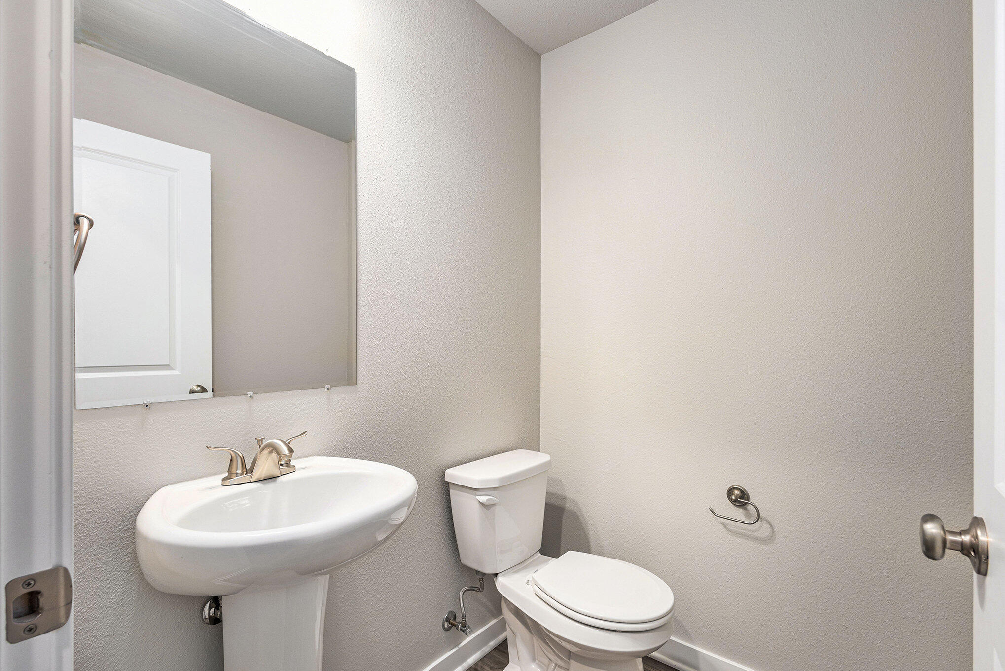 834 Winchester Street Property Photo 23