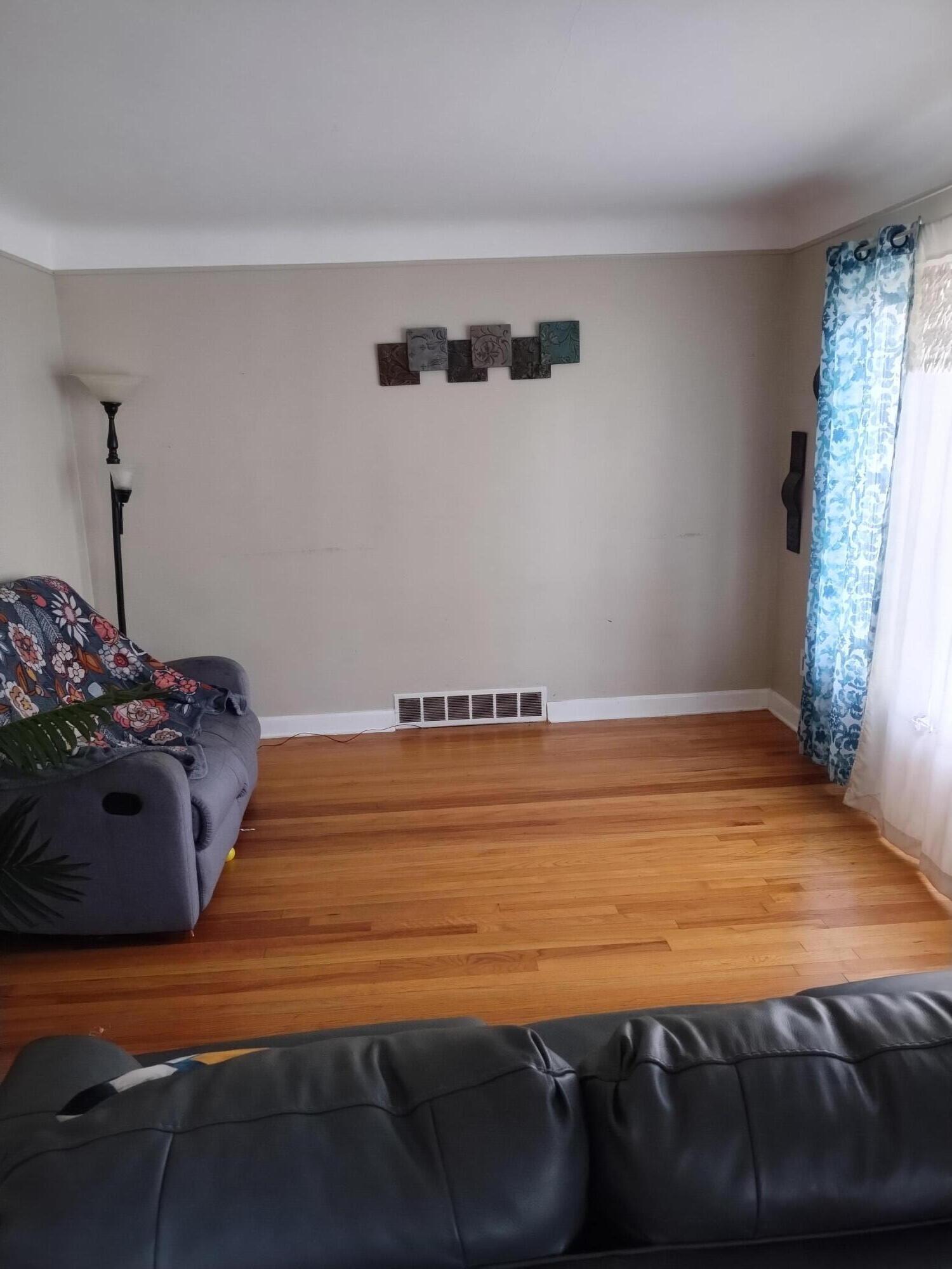 23058 Donald Avenue Property Photo 2