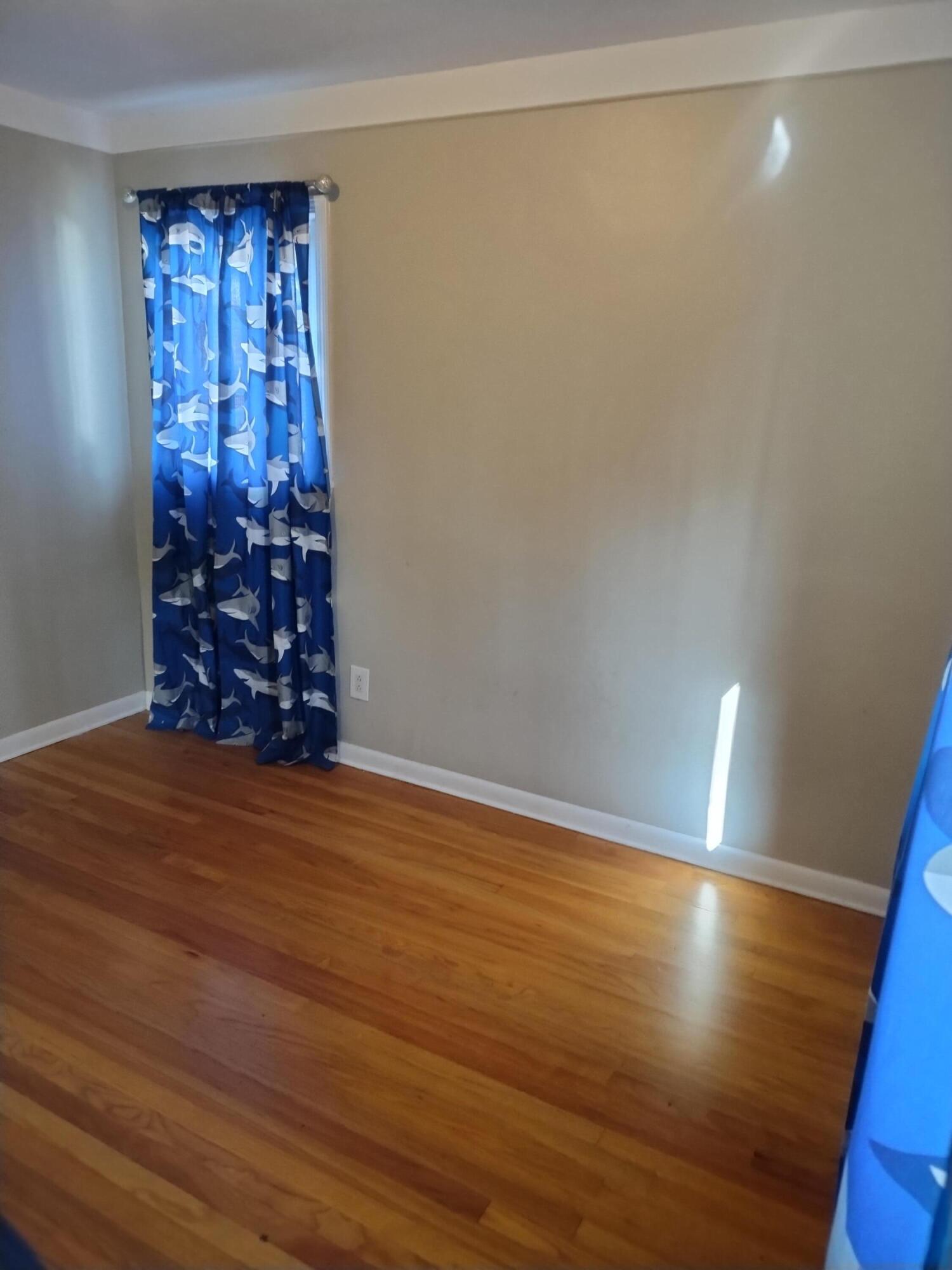 23058 Donald Avenue Property Photo 5