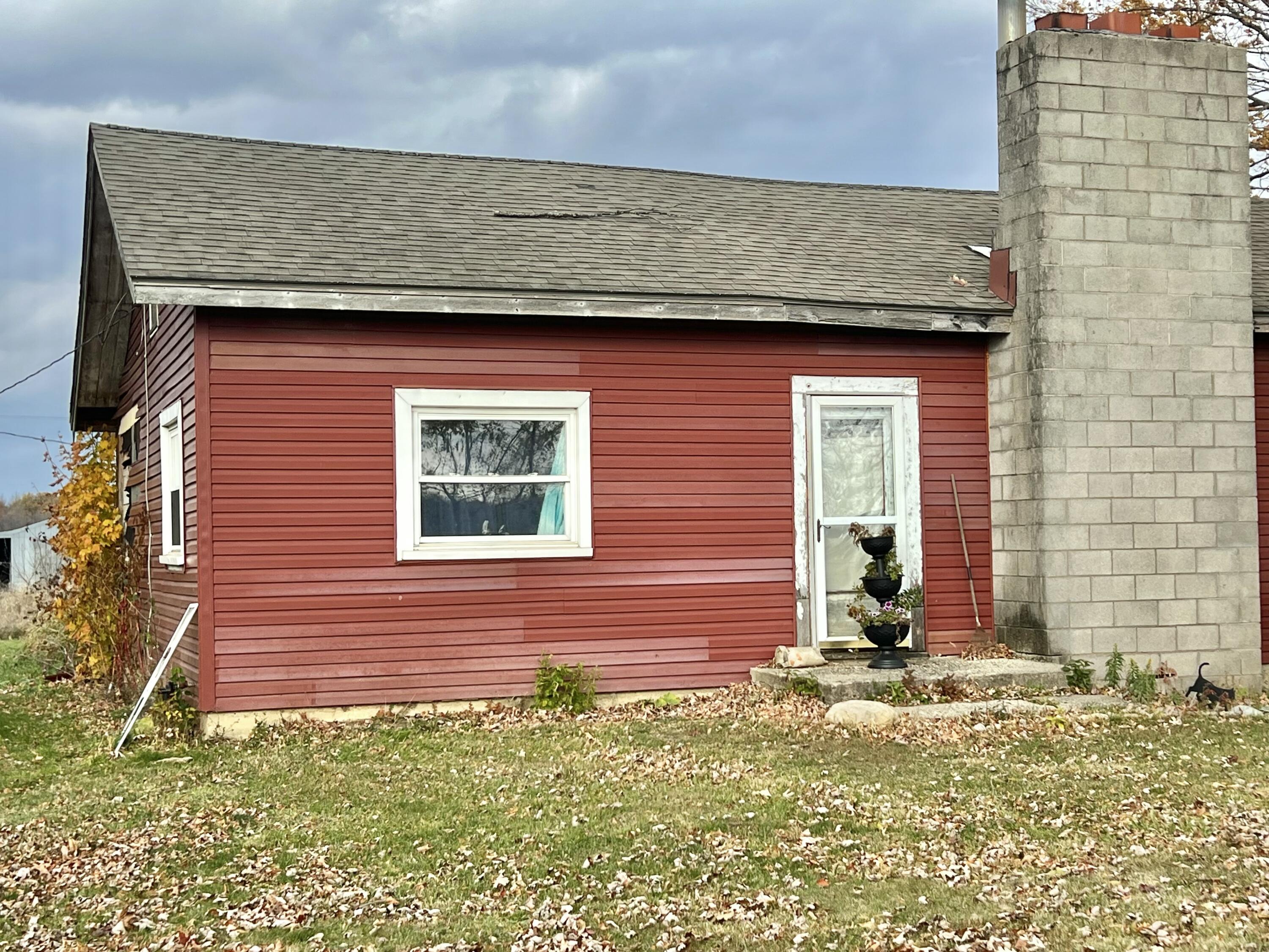 3240 E Reading Road E Property Photo 4