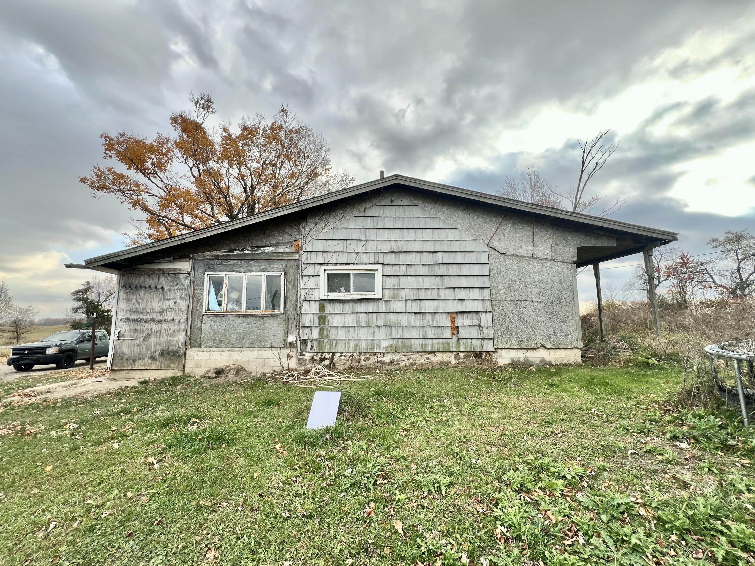 3240 E Reading Road E Property Photo 7