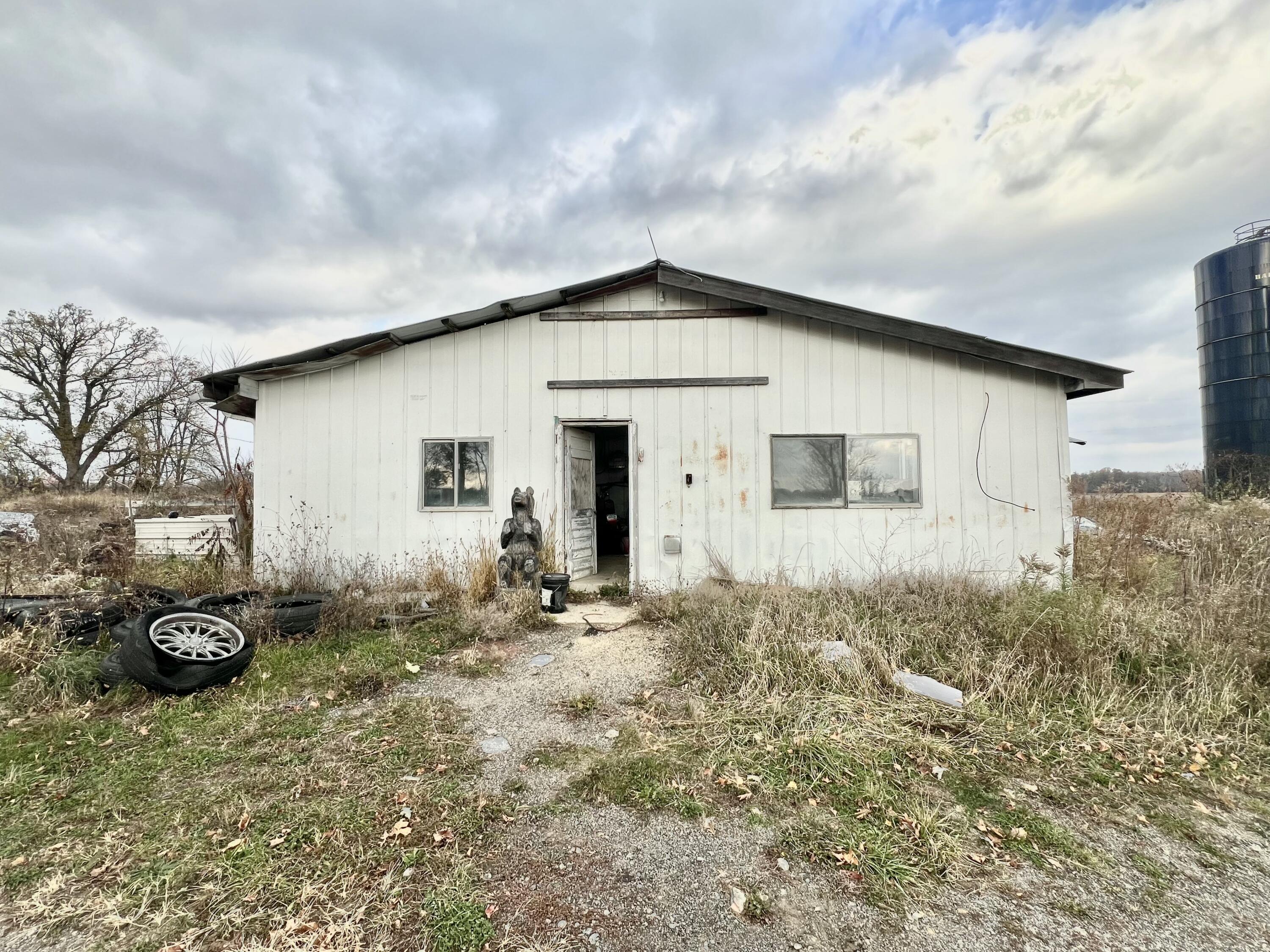 3240 E Reading Road E Property Photo 18