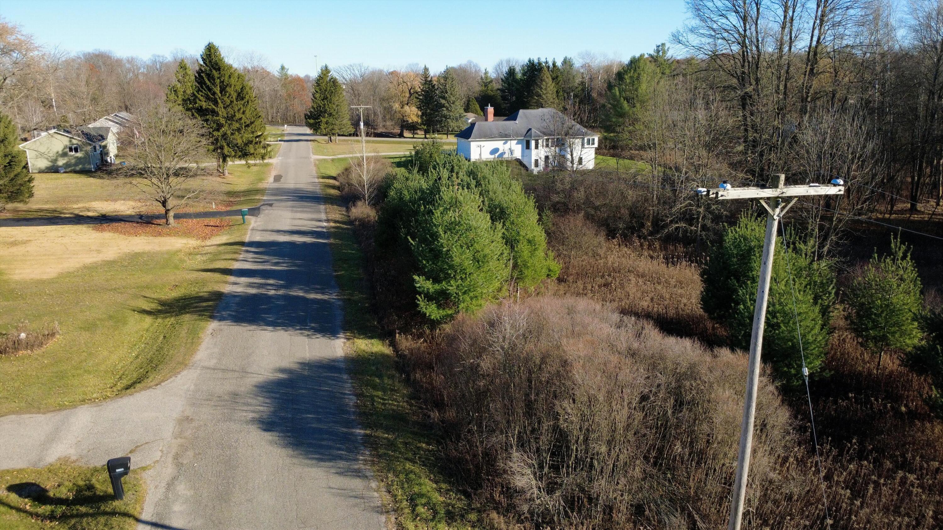 Edgewood Drive Property Photo 3