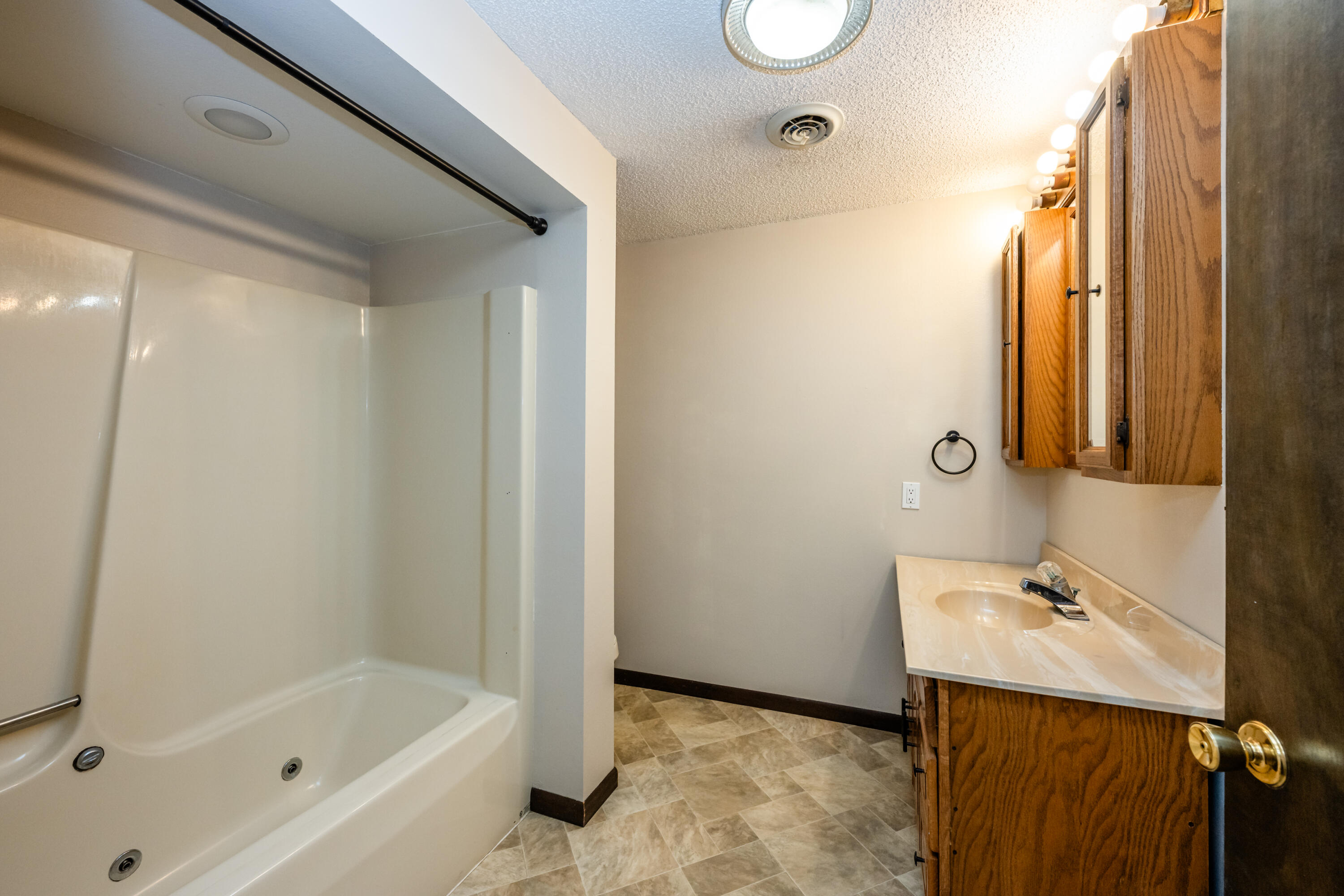 5081 Woodward Avenue Property Photo 27