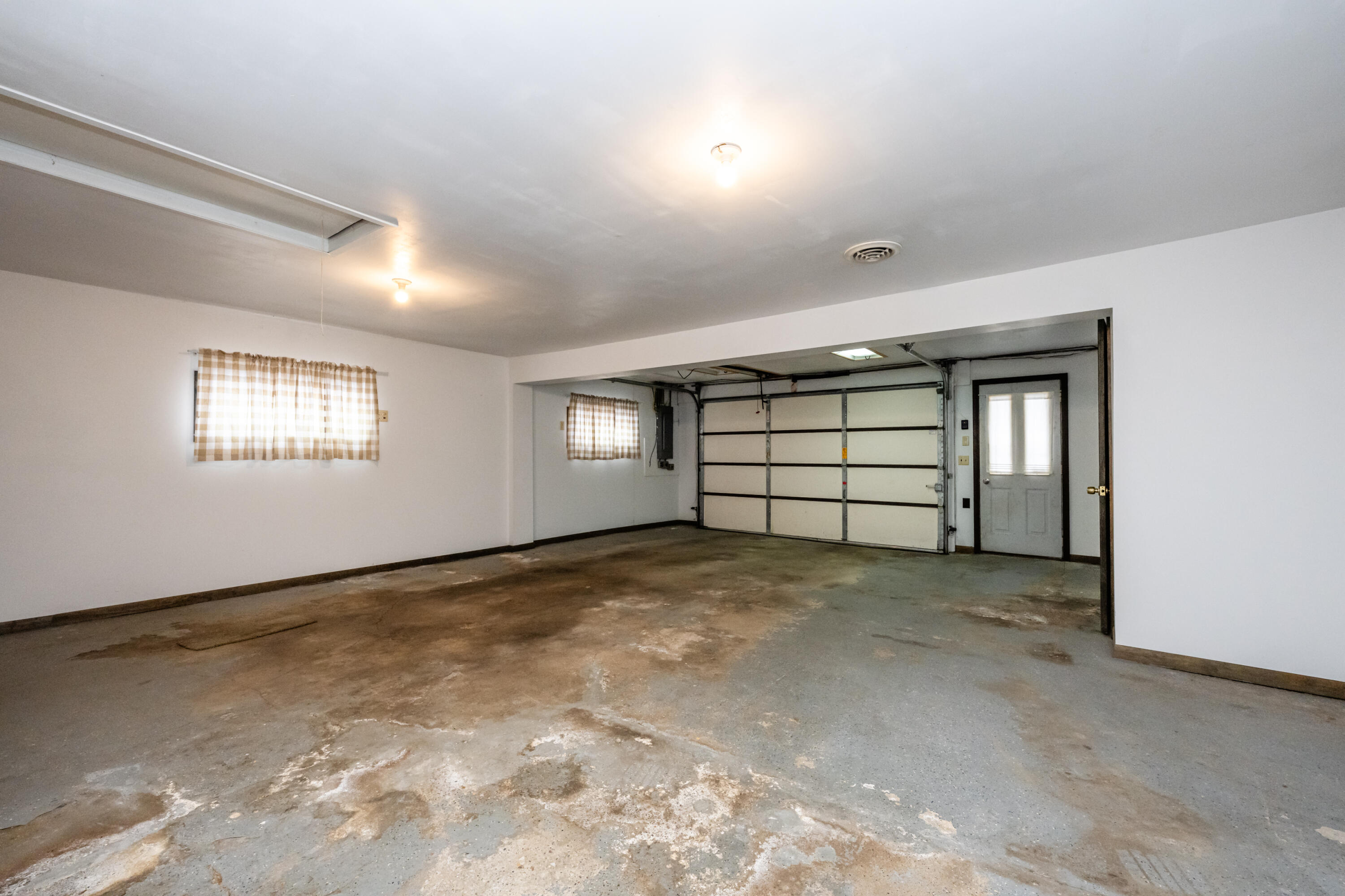5081 Woodward Avenue Property Photo 30