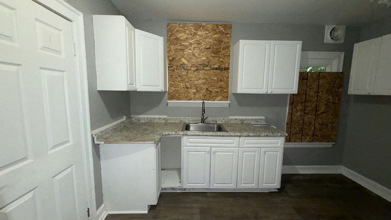 15887 Lauder Street Property Photo 6