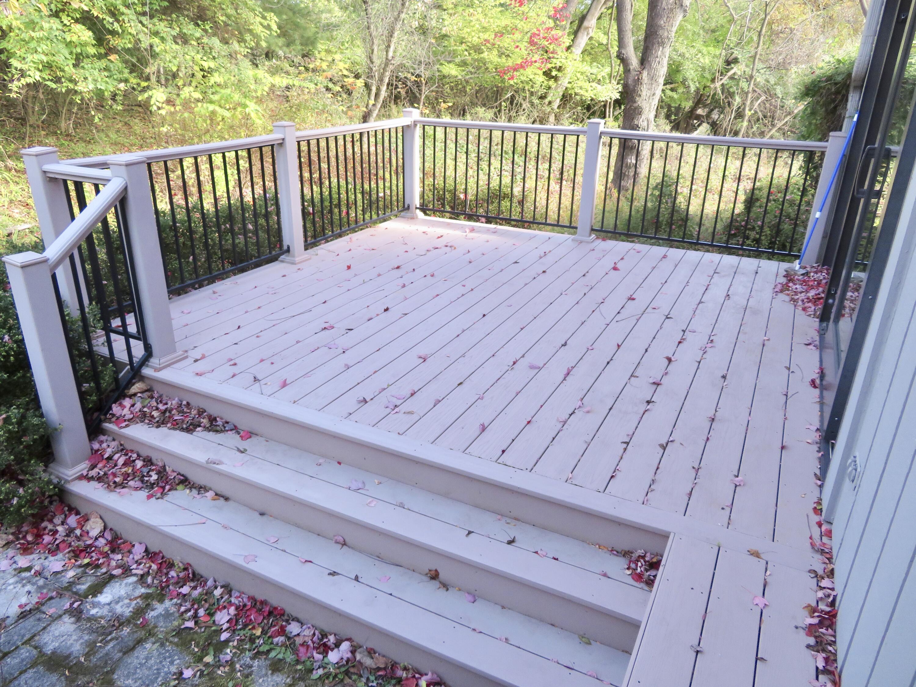 2134 Overlook Court Property Photo 8