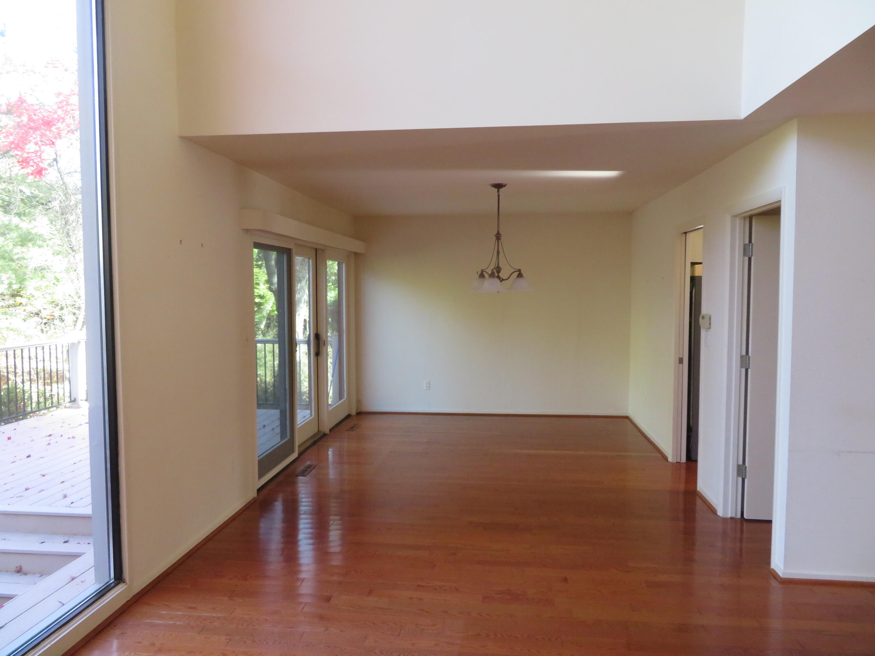 2134 Overlook Court Property Photo 13