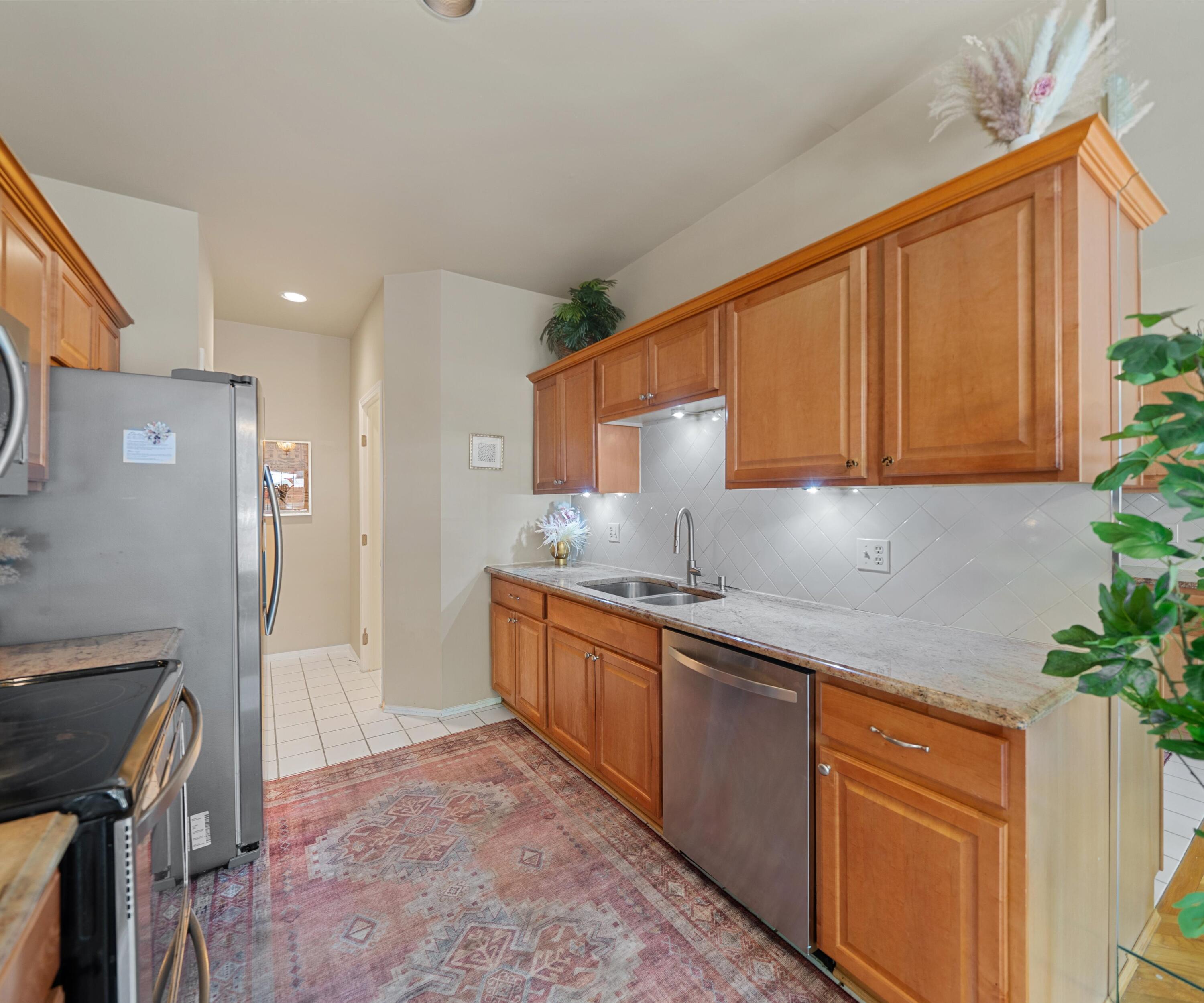 7288 Danbrooke Court Property Photo 8