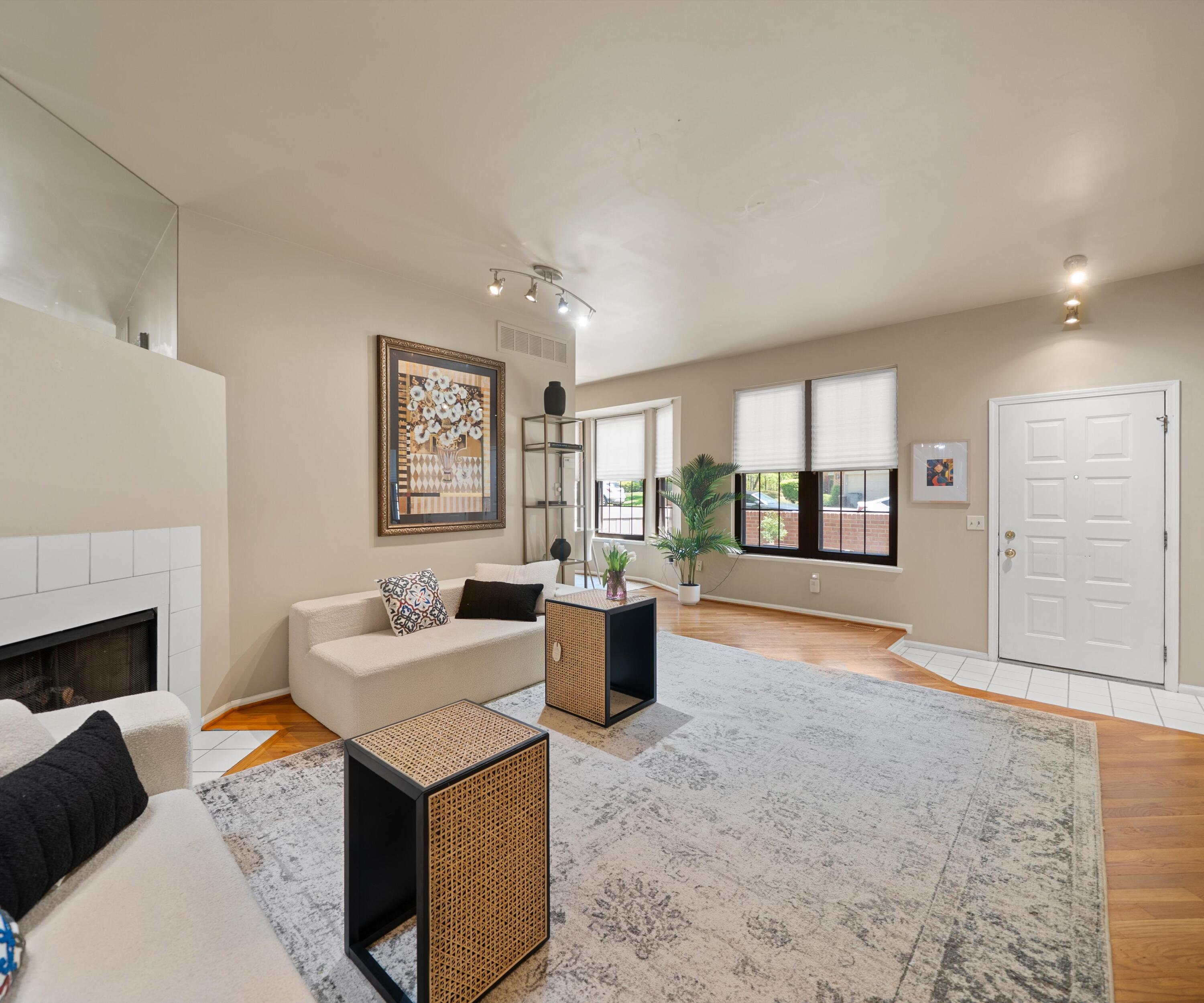 7288 Danbrooke Court Property Photo 12