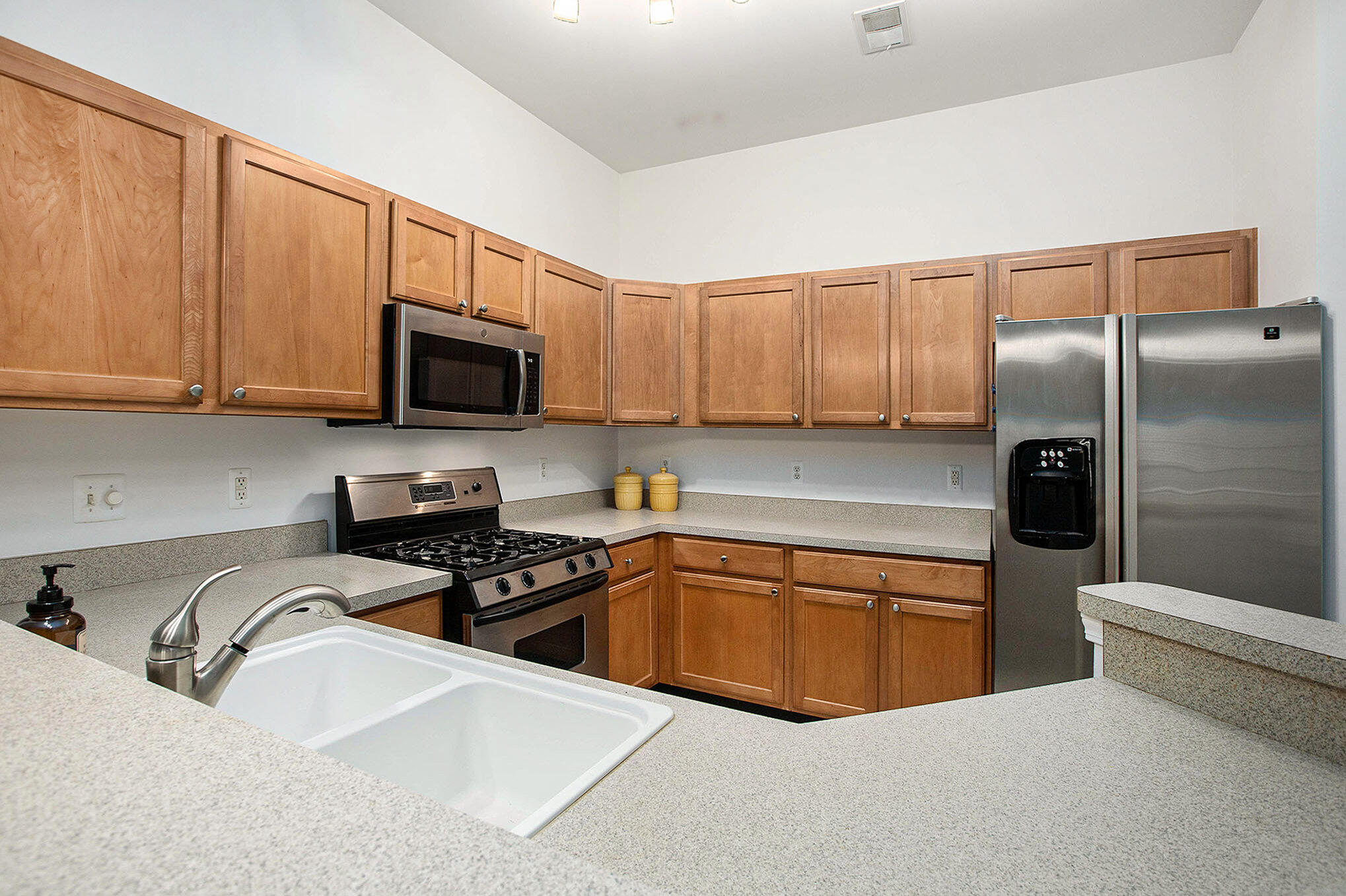 2768 S Knightsbridge Circle Property Photo 6