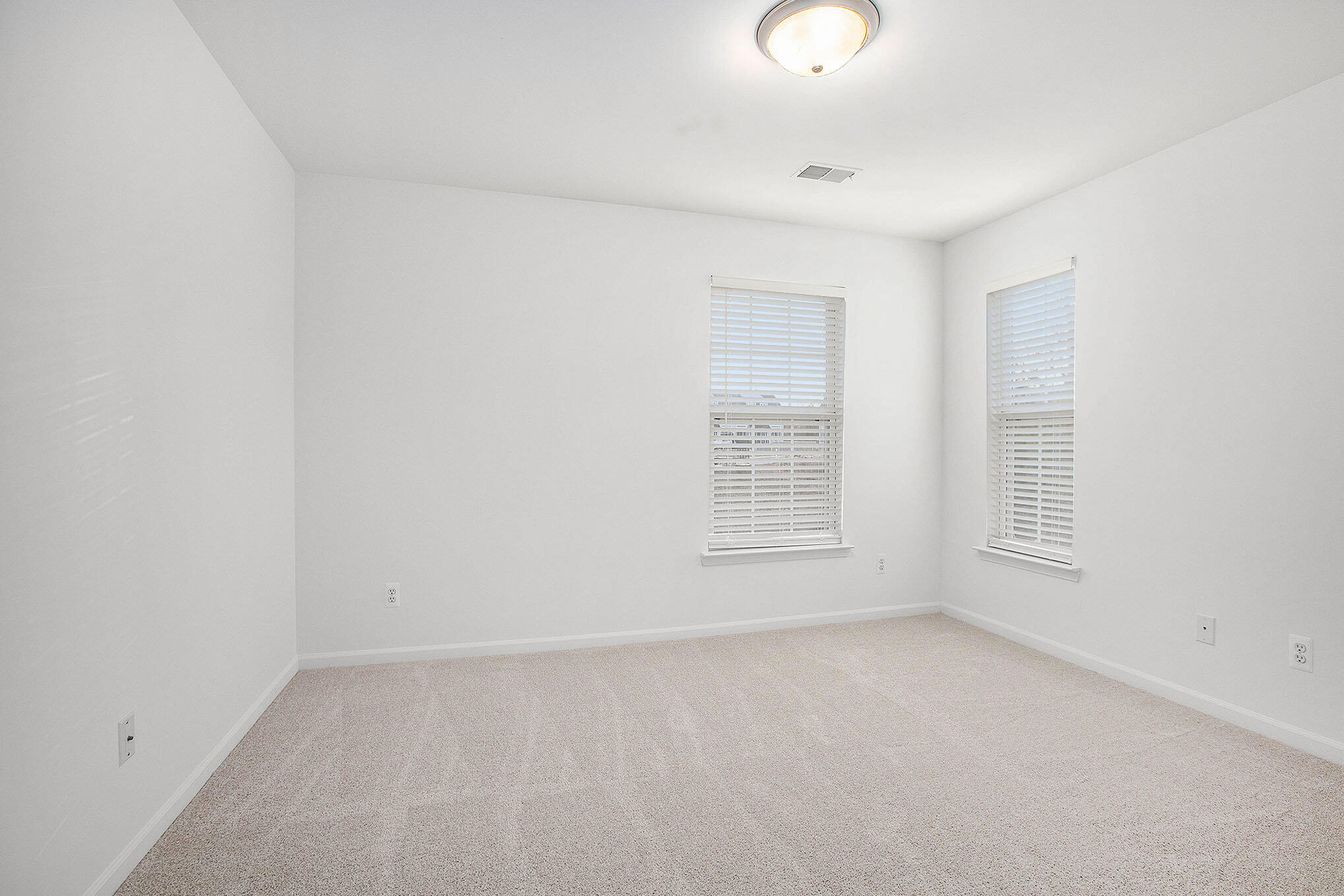 2768 S Knightsbridge Circle Property Photo 14