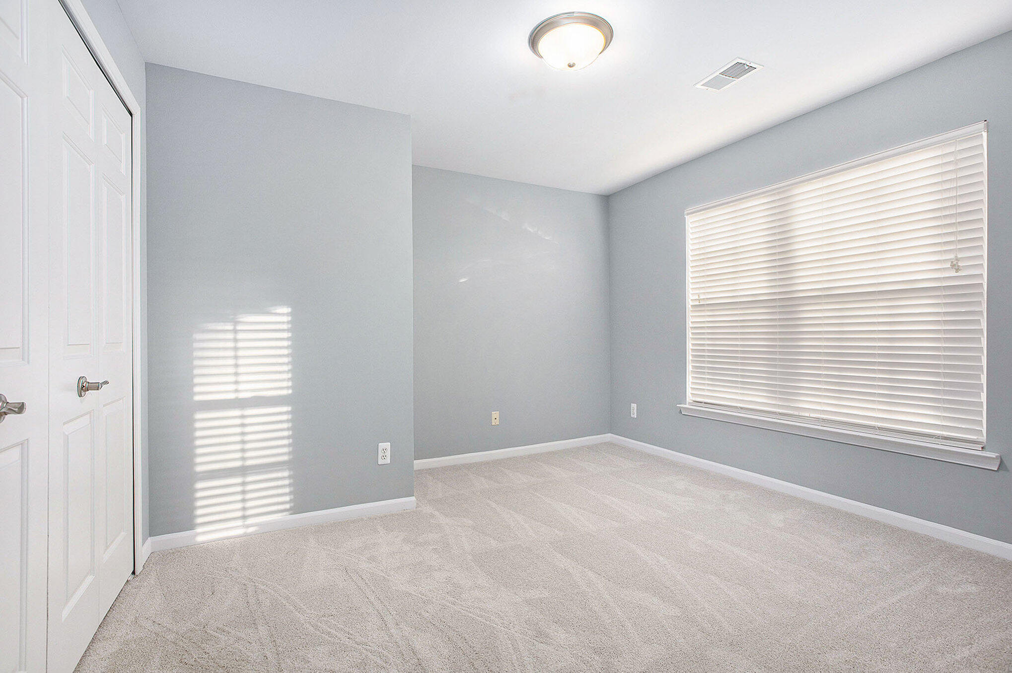 2768 S Knightsbridge Circle Property Photo 16
