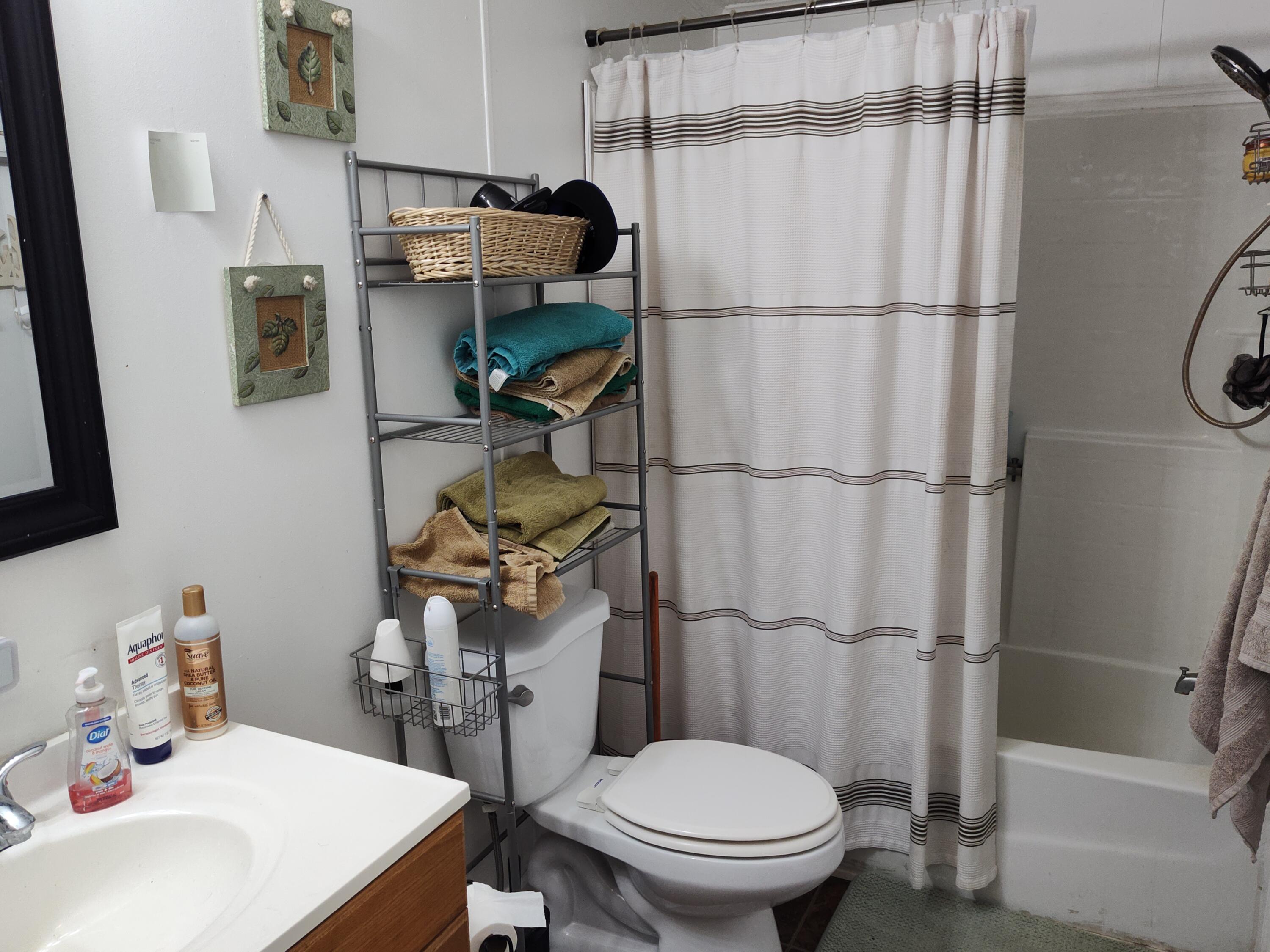 1233 Robinson Road Property Photo 13