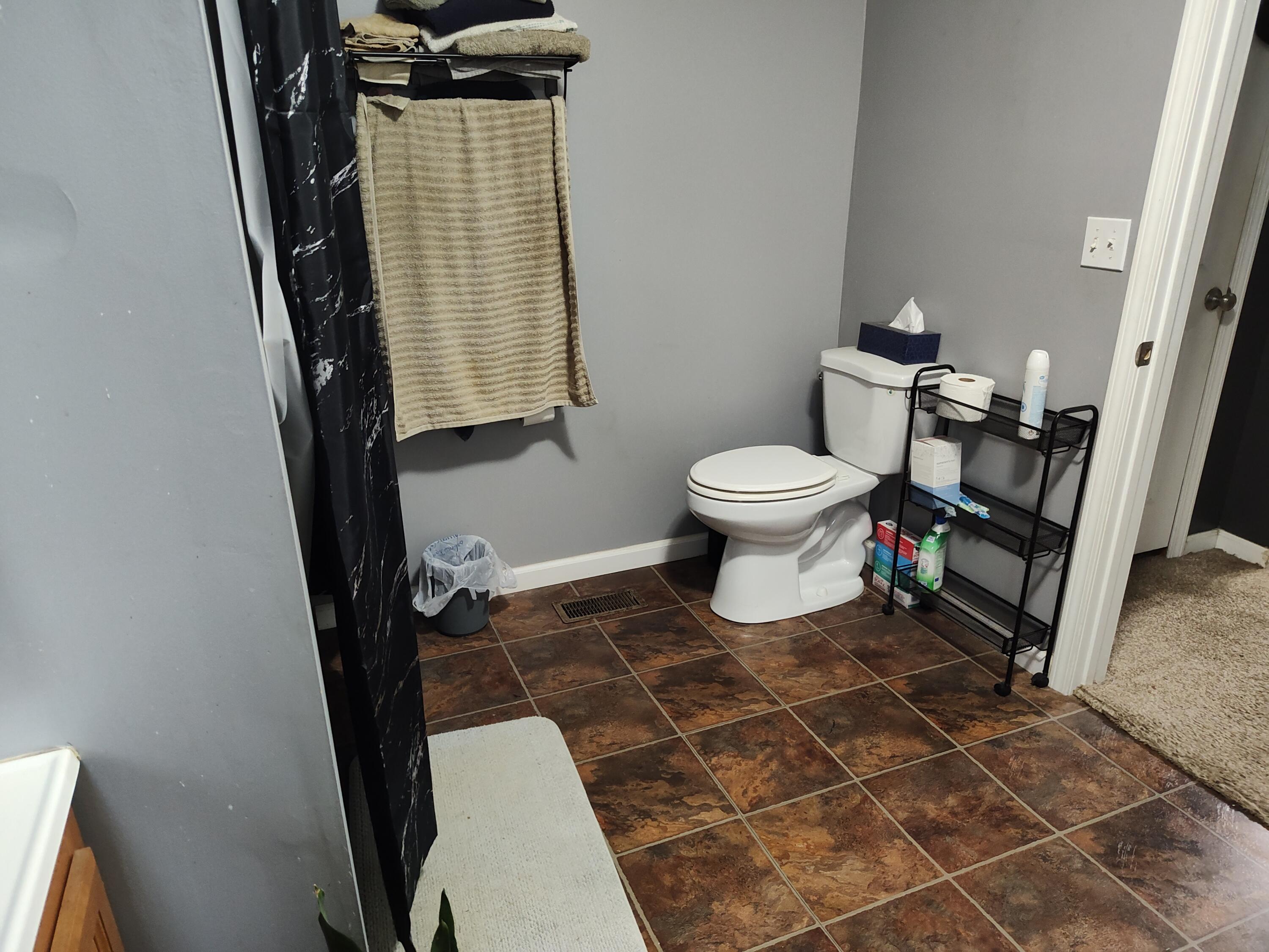 1233 Robinson Road Property Photo 28
