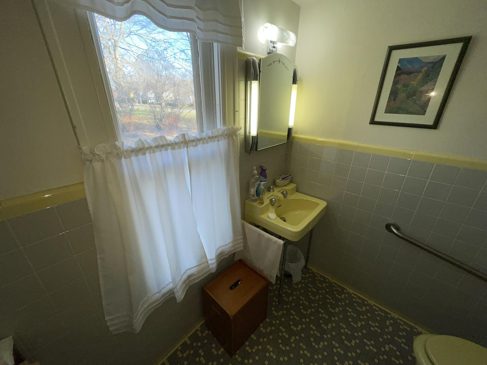 623 N State Street Property Photo 26