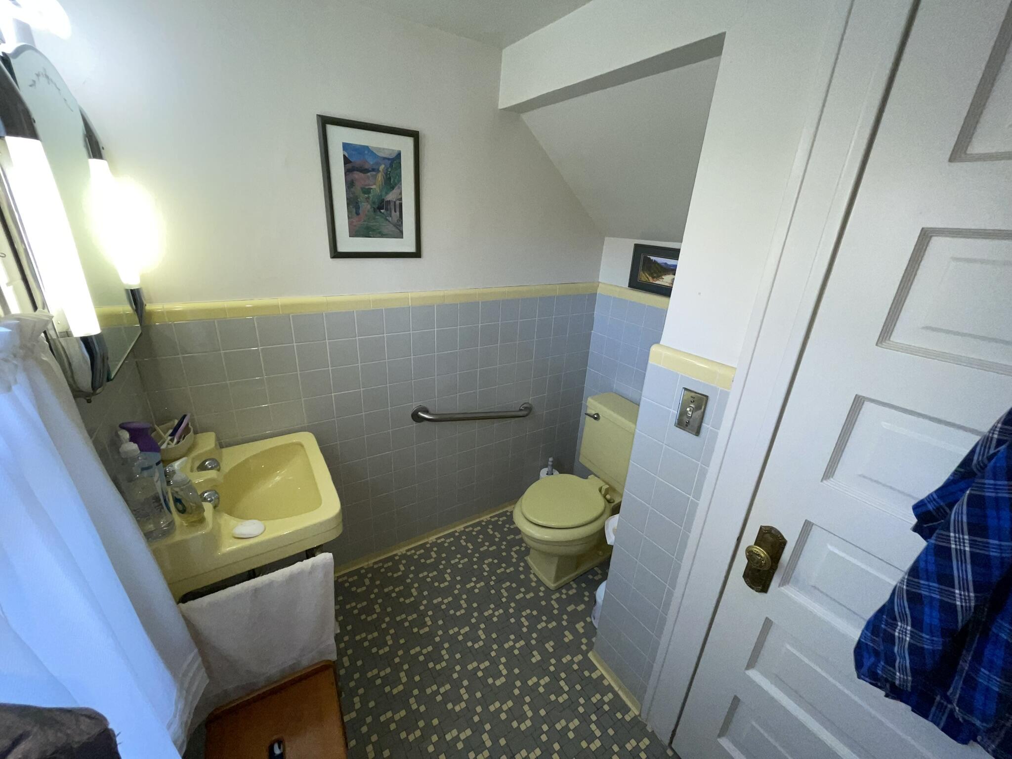 623 N State Street Property Photo 27