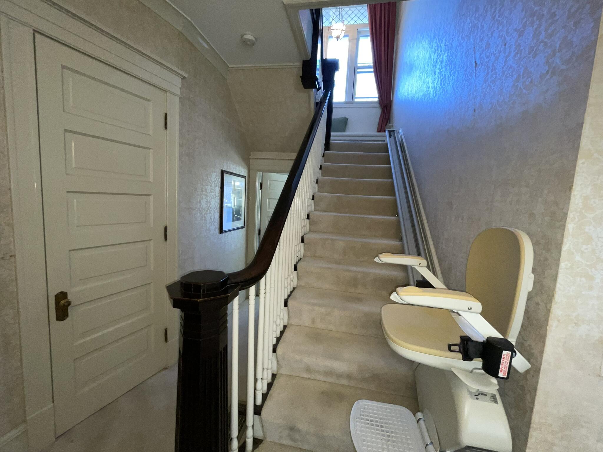 623 N State Street Property Photo 28